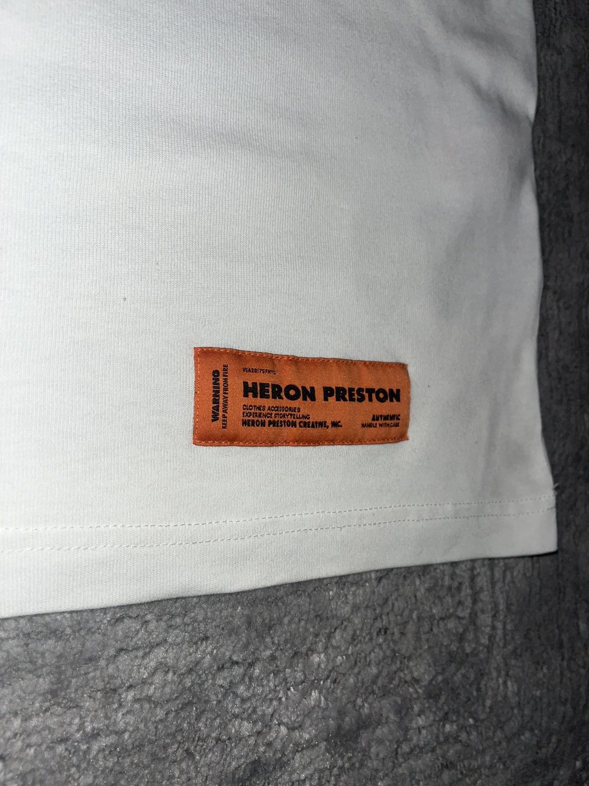 Heron Preston Heron Preston “СТИЛЬ” Tee – Size L – Worn Twice Size US L / EU 52-54 / 3 - 5 Thumbnail