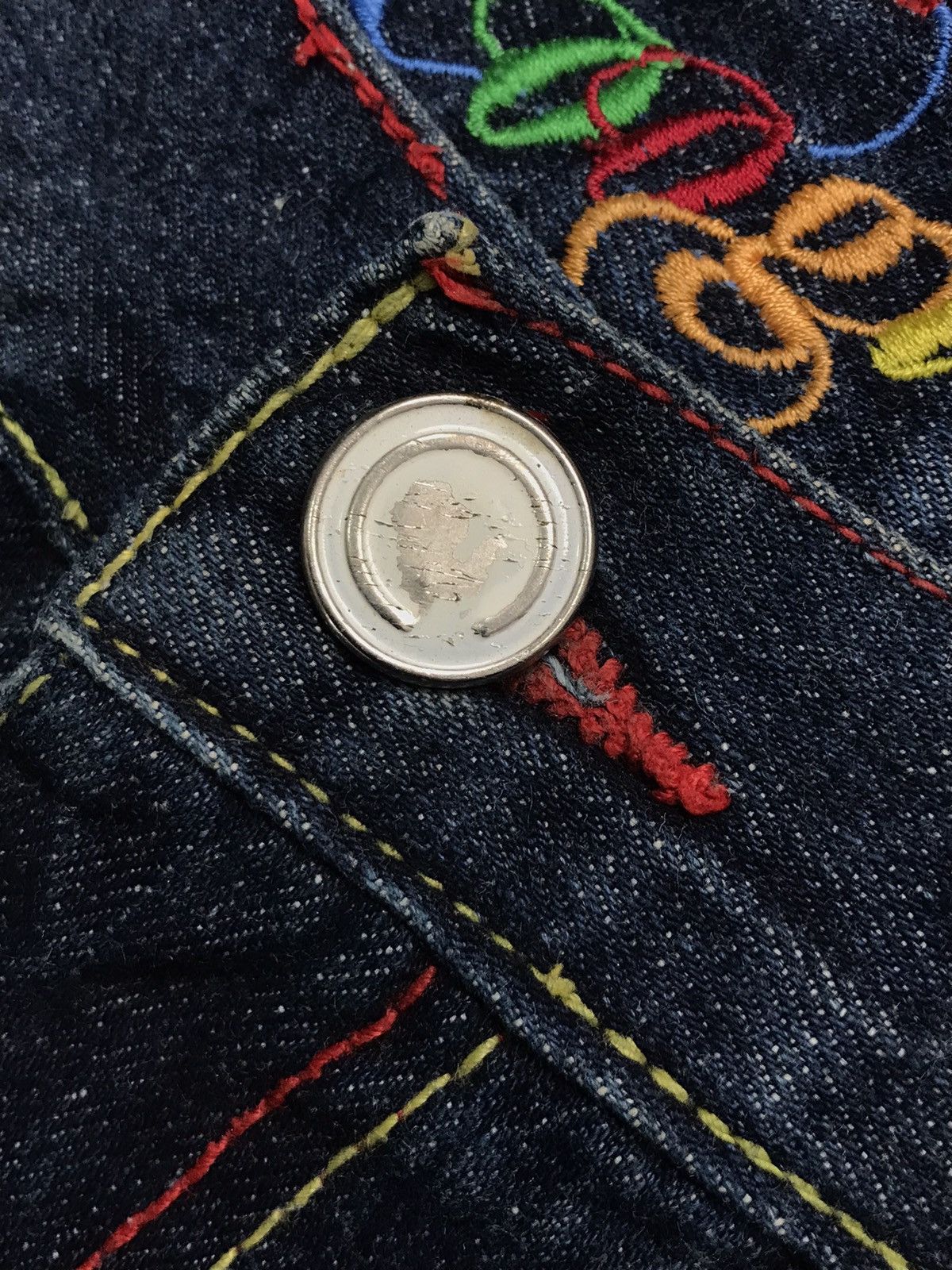 Coogi Vintage Coogi crazy bird embroidered denim jort Size US 40 / EU 56 - 8 Thumbnail