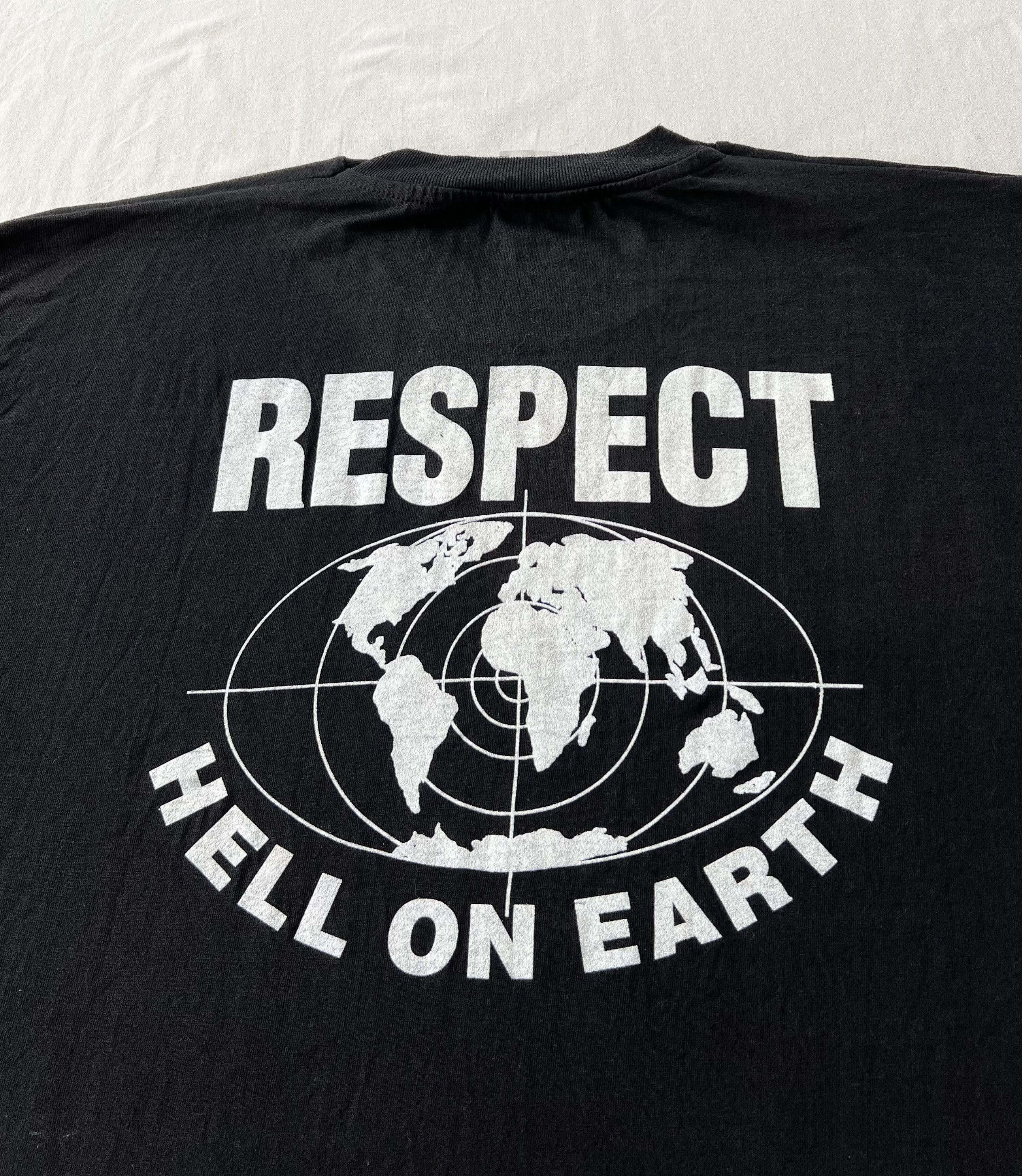 Vintage Vintage 1995 Terror Worldwide Respect Hell On Earth T-shirt Size US XL / EU 56 / 4 - 13 Thumbnail