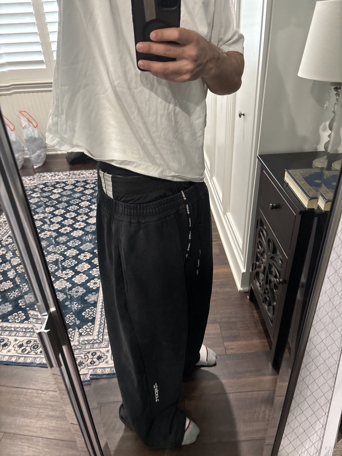 The GV Gallery Gv Gallery R Sport sweats Size US 32 / EU 48 - 5 Thumbnail