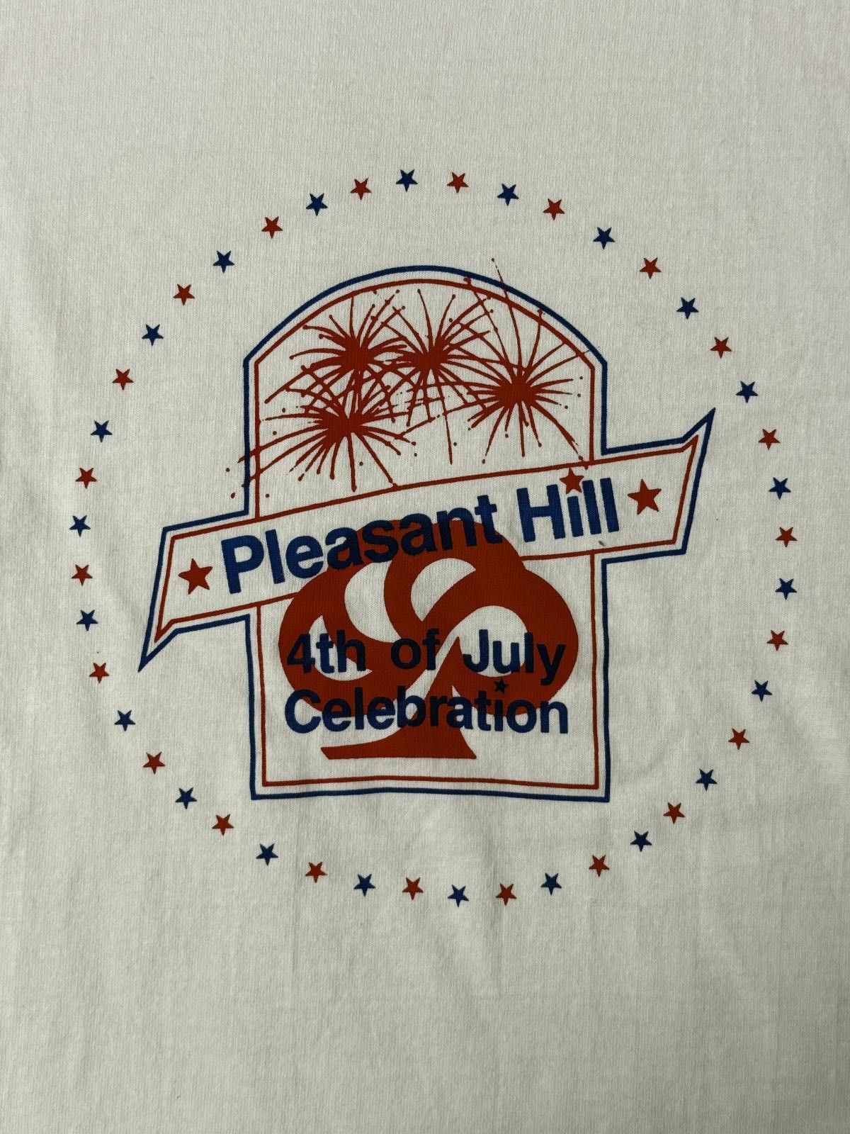 Fruit Of The Loom VTG T-shirt Pleasant Hill 4th of July Celebration Tee - M Size US M / EU 48-50 / 2 - 3 Thumbnail