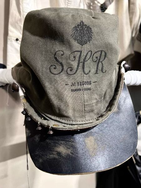 Share Spirit Homme Share Spirit Early Beaded Patchwork Leather Military Cap Size ONE SIZE - 4 Thumbnail