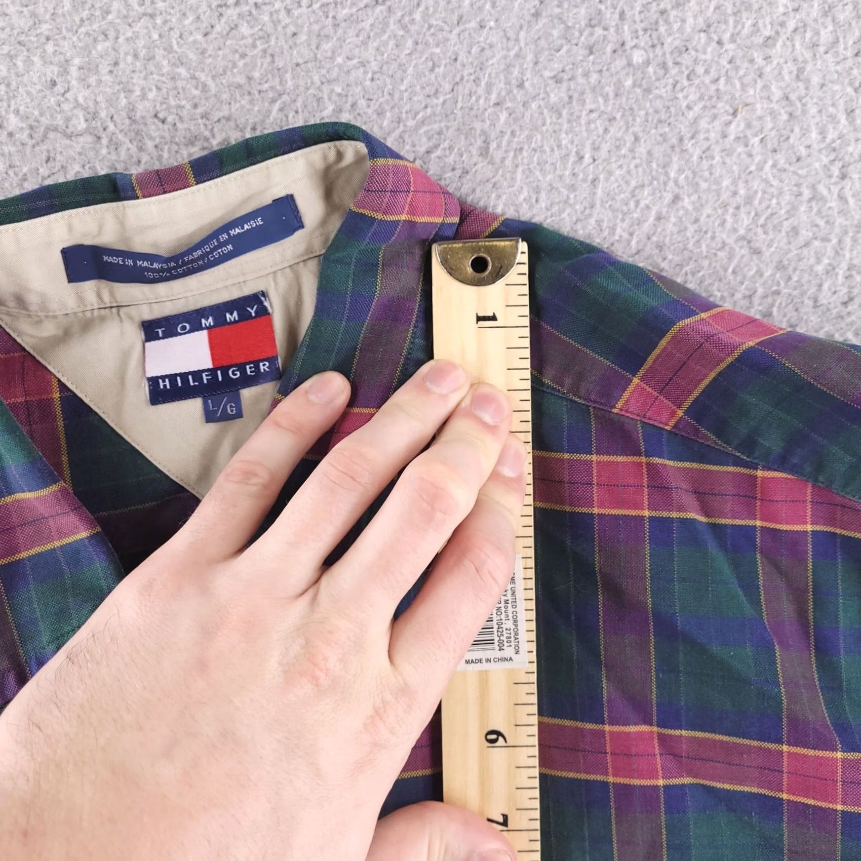 Tommy Hilfiger VINTAGE Tommy Hilfiger Shirt Mens Large Plaid Flannel Retro Long Sleeve Button-Up Size US L / EU 52-54 / 3 - 7 Thumbnail