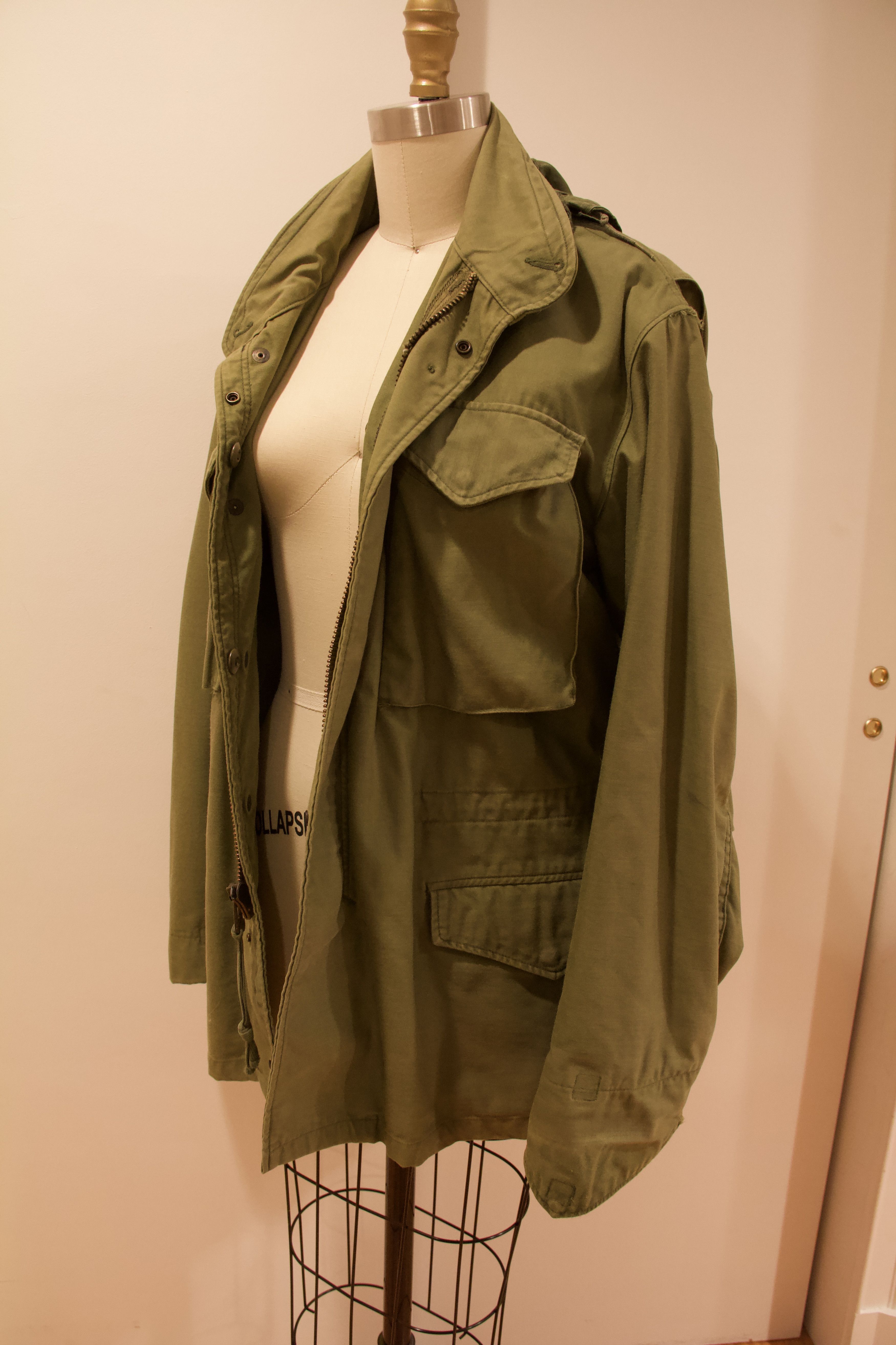 Image of Vintage Unisex Army Green Military Jacket, Men's (Size Small)