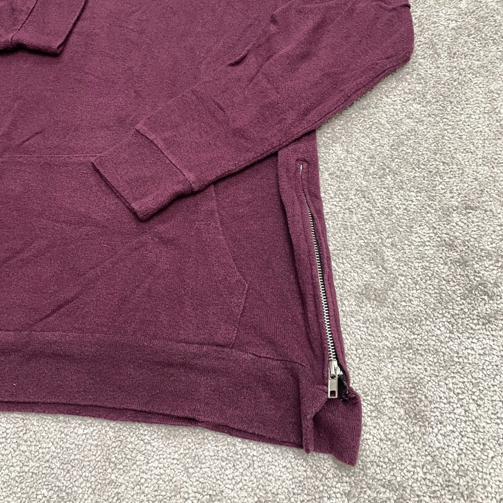 Forever 21 FOREVER 21 Hoodie Pullover Sweatshirt Mens Small Maroon Zip Hooded All Seasons Outdoor Casual Regular Fit Knitt Red/Cotton Size US S / EU 44-46 / 1 - 3 Thumbnail