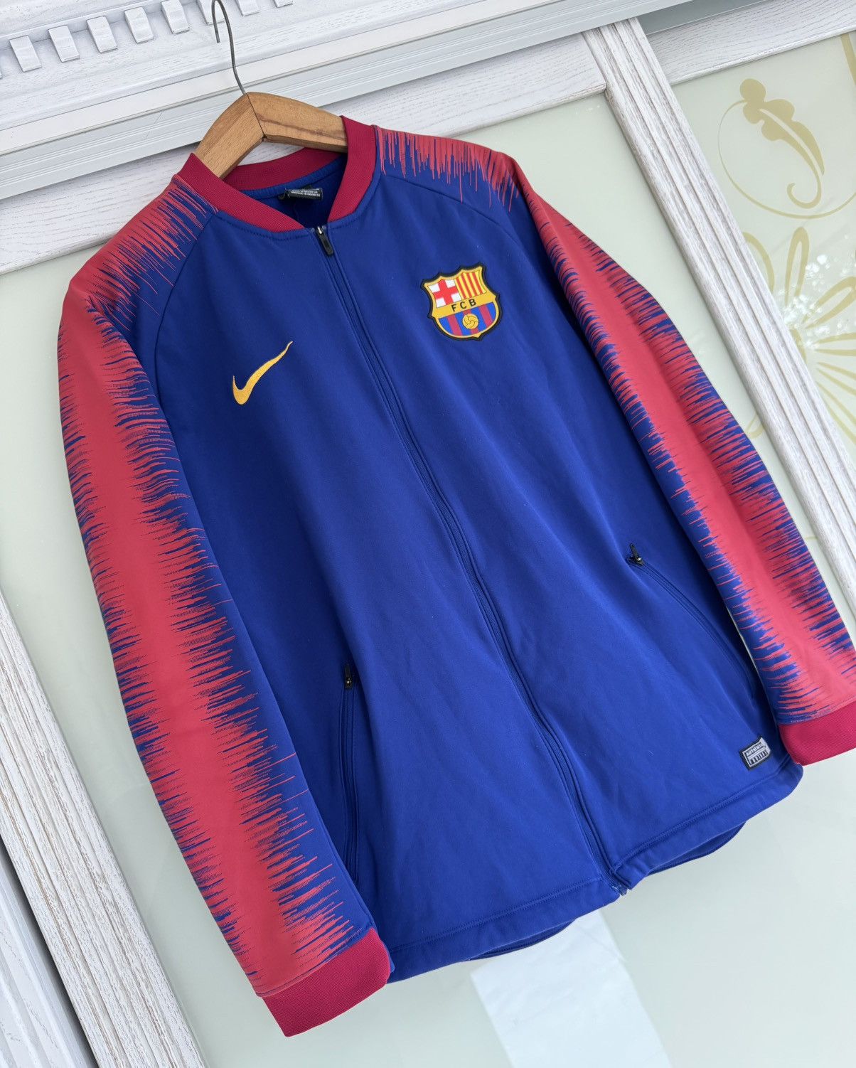 Nike Barcelona 2018-2019 Soccer Track Jacket Football Kit Shirt Size US M / EU 48-50 / 2 - 4 Thumbnail