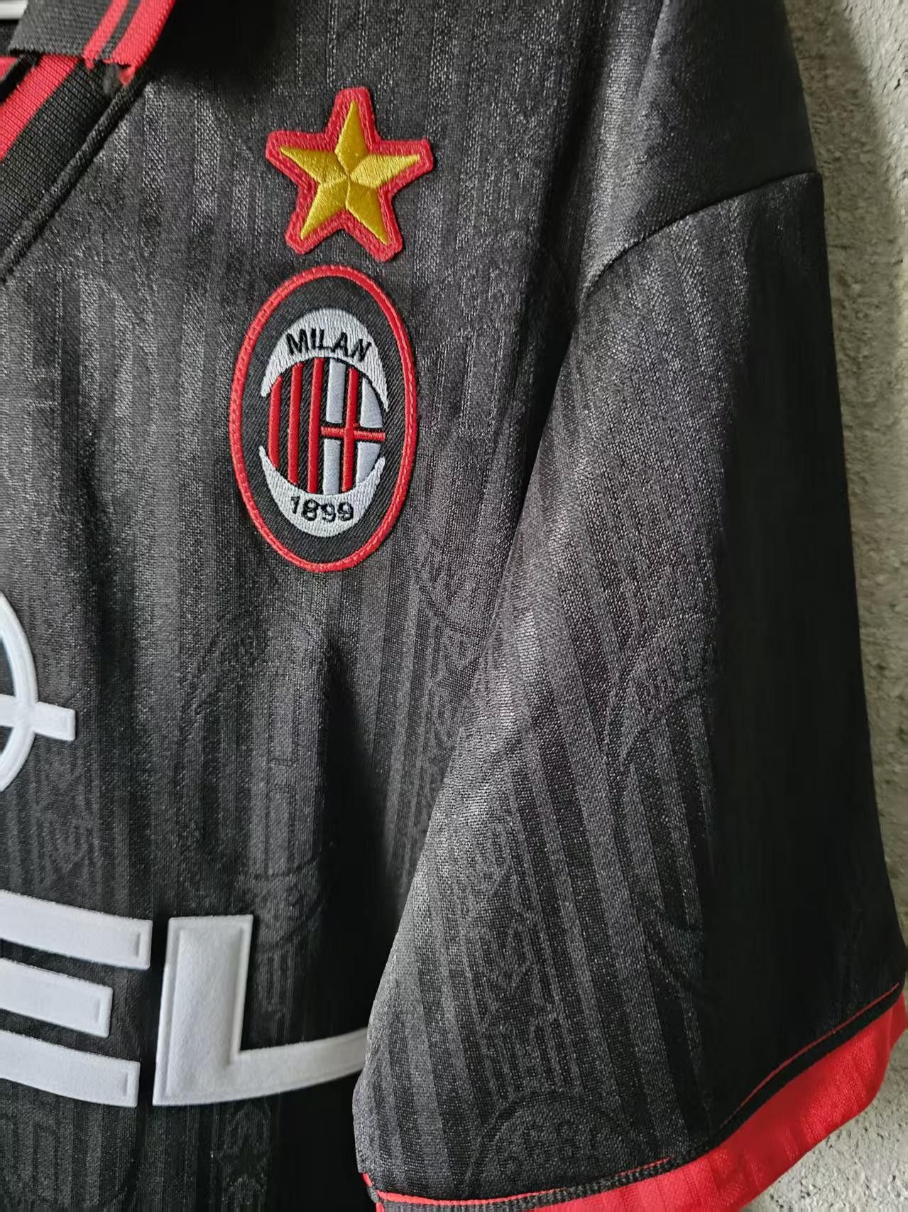 Other 1997 1998 AC Milan Soccer Jersey Size US S / EU 44-46 / 1 - 3 Thumbnail