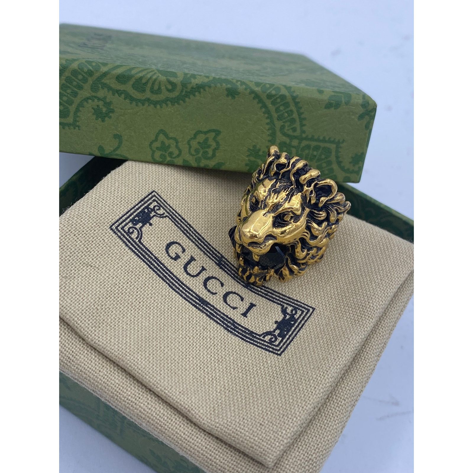 Gucci Gucci Lion Head Ring – Gold-Tone with Black Stone, Size 6 Size ONE SIZE - 4 Thumbnail