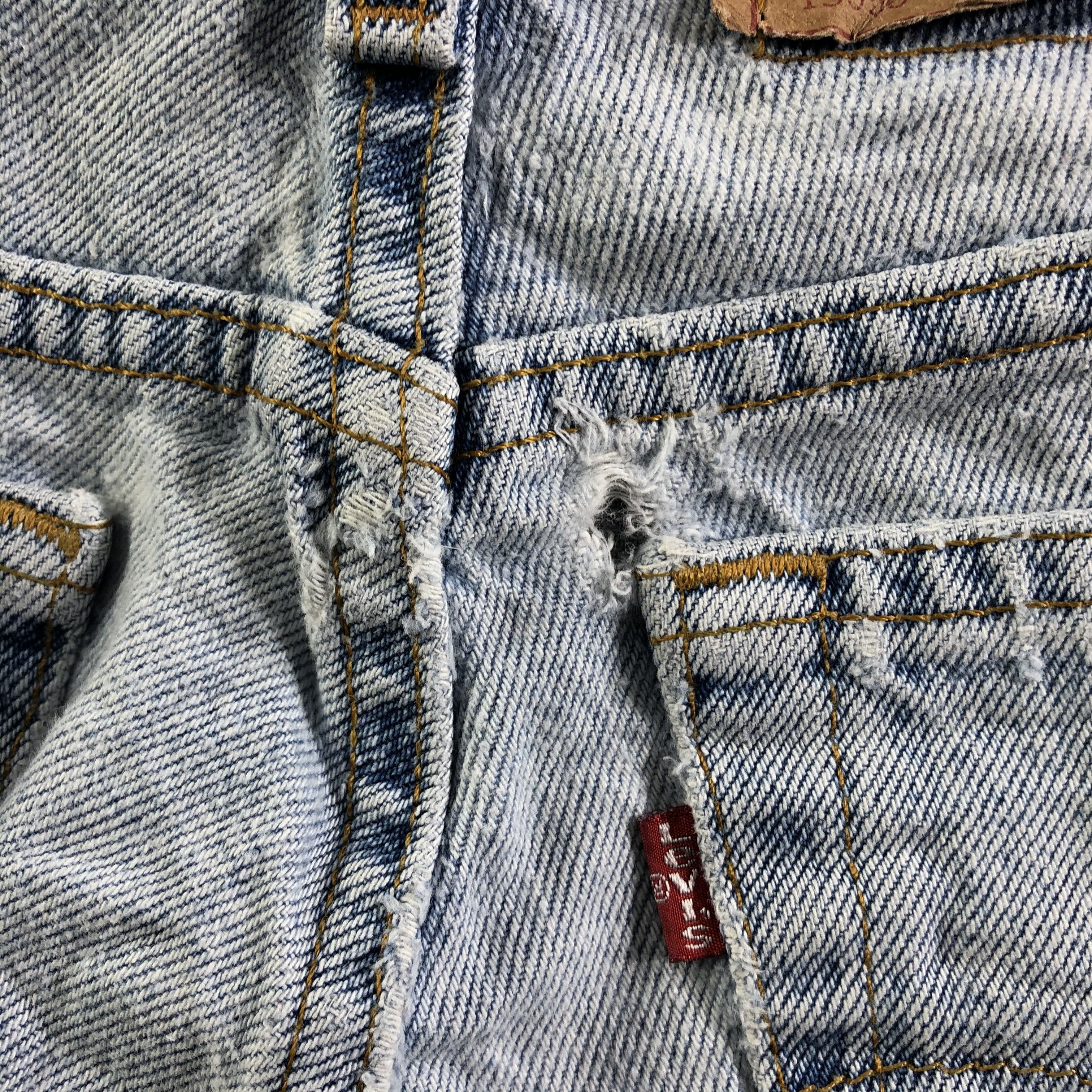 Levi's Vintage Light Wash Levis Jeans-J4468 Size US 26 / EU 42 - 10 Thumbnail
