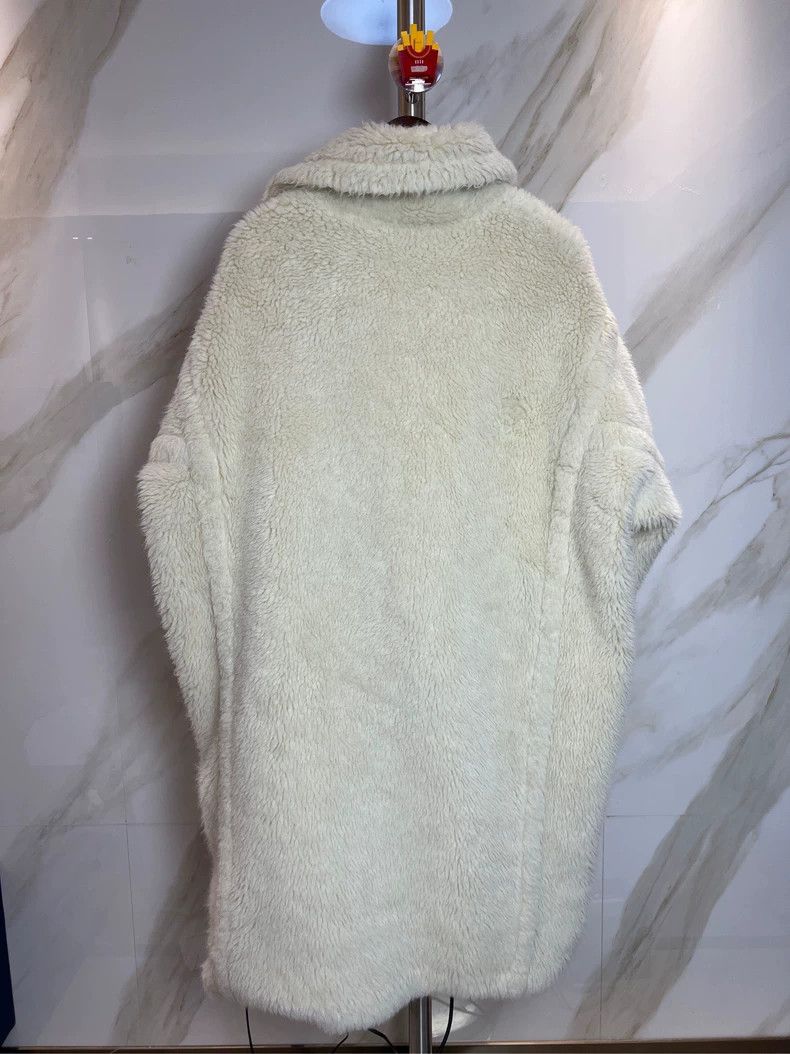 Max Mara Max Mara White Teddy Coat Size M / US 6-8 / IT 42-44 - 2 Thumbnail
