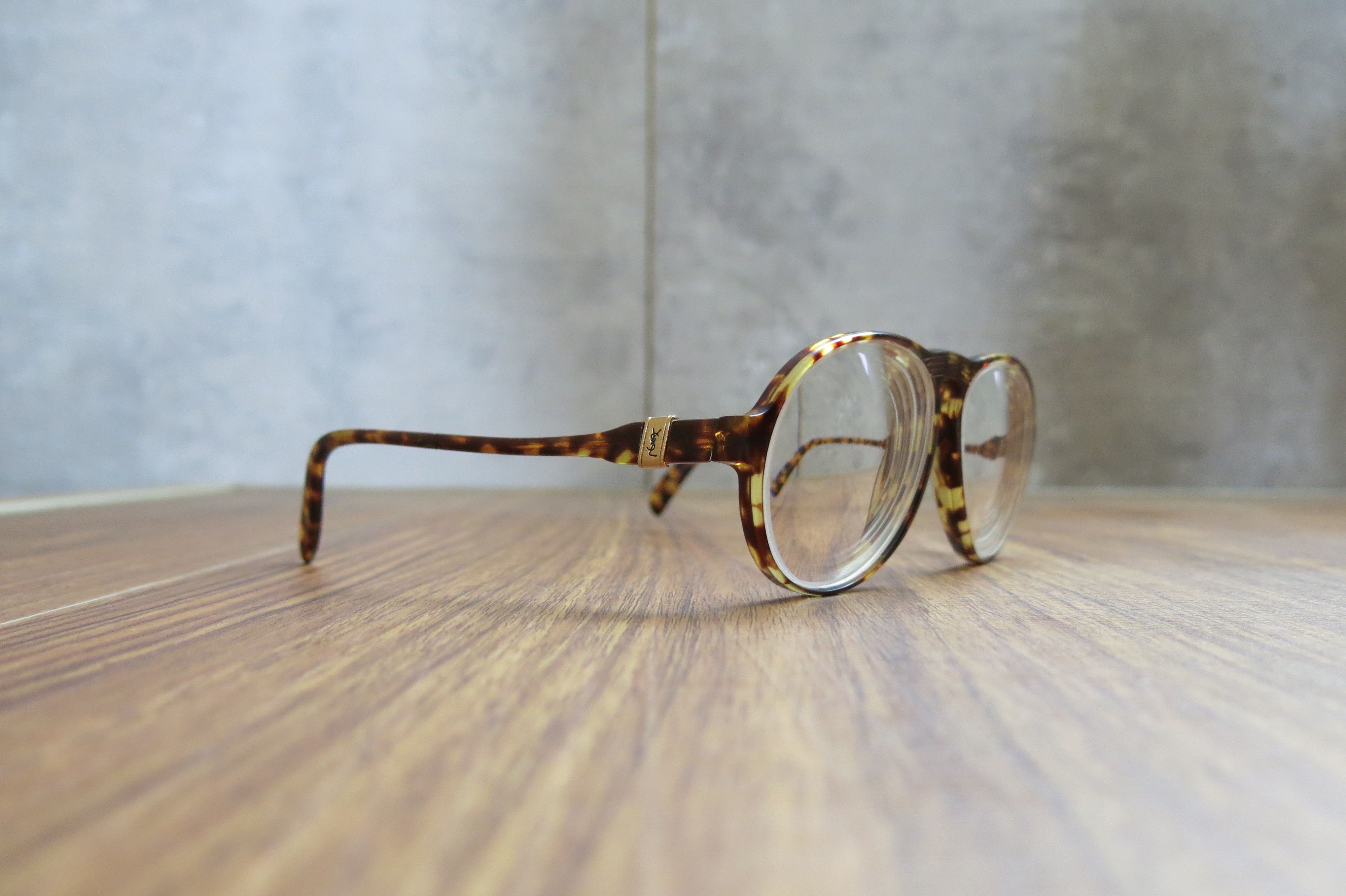 Yves Saint Laurent Vintage Tortoiseshell Glasses Frame Size ONE SIZE - 5 Thumbnail