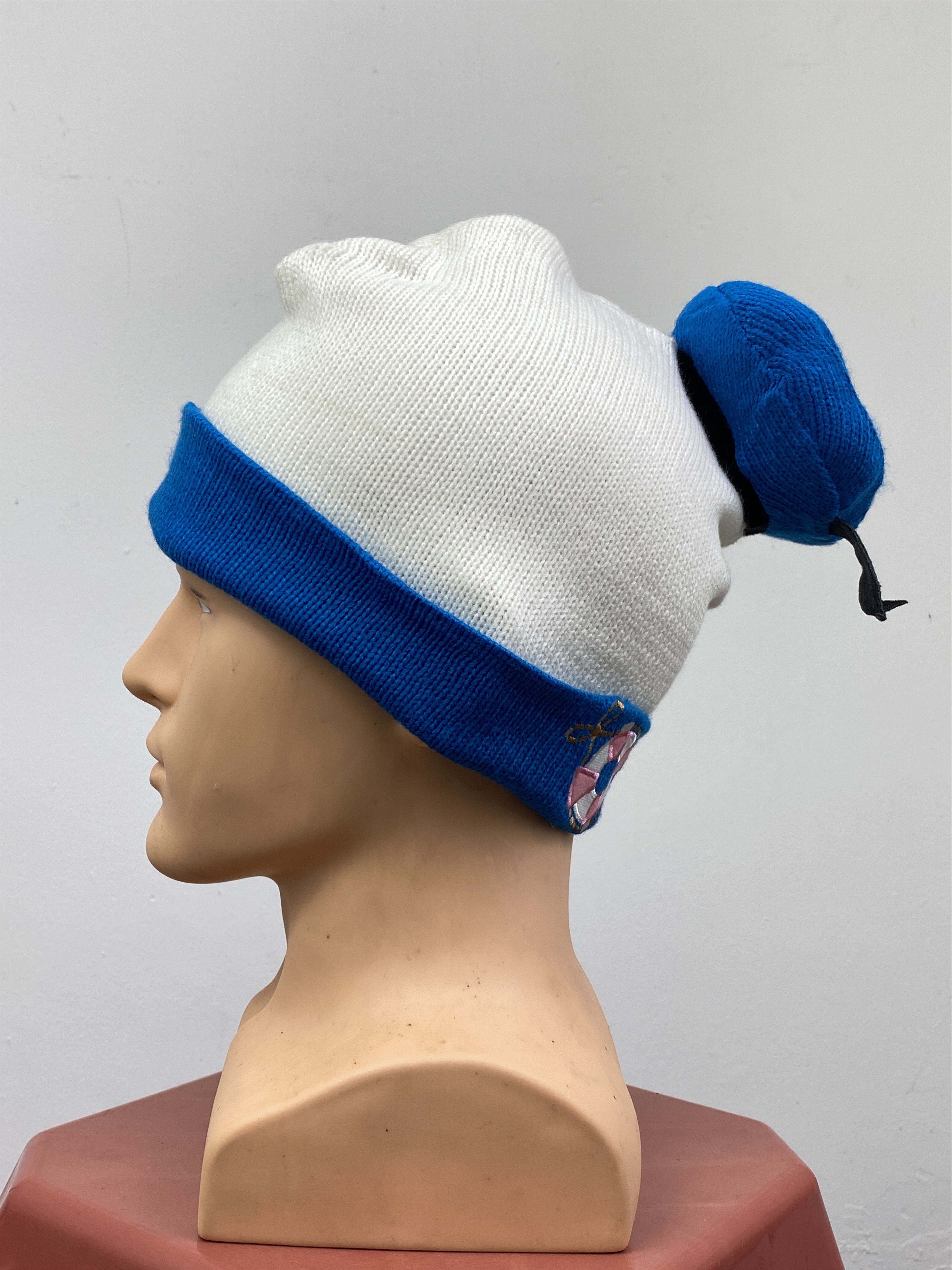 Disney Donald Duck Beanie / Winter Hat / Snow Cap BA0098 Size ONE SIZE - 2 Thumbnail