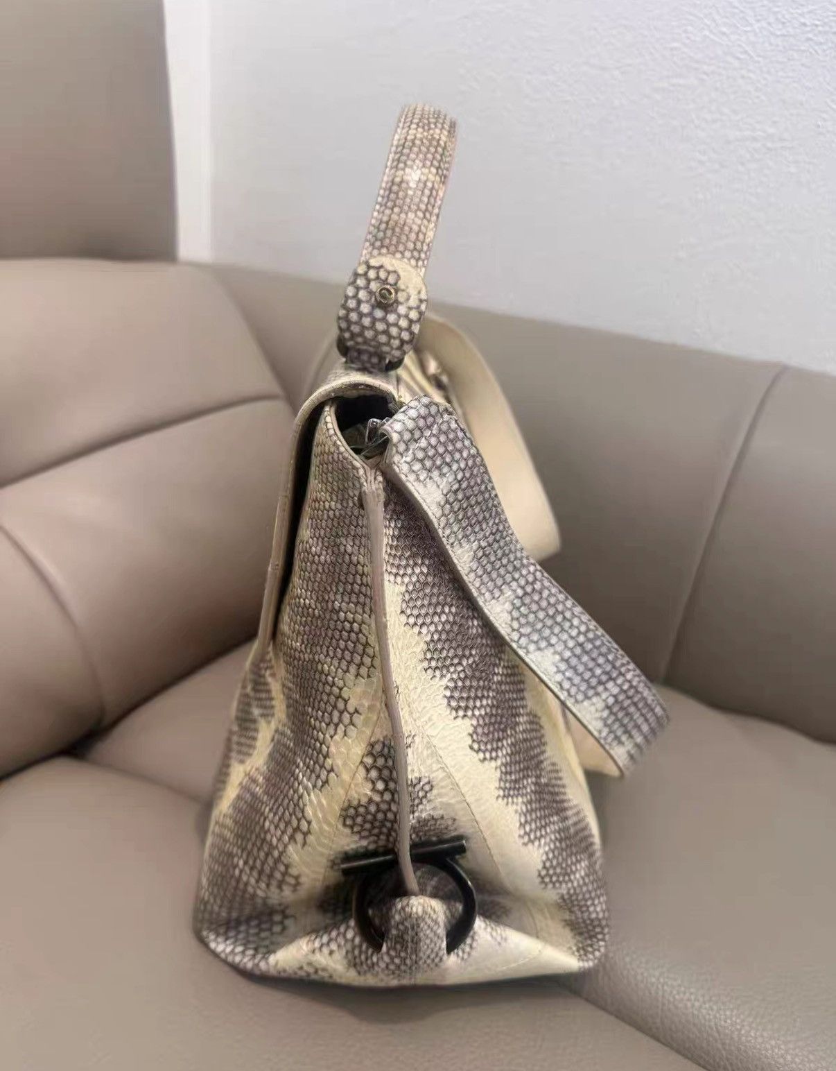 Salvatore Ferragamo Ferragamo snakeskin shoulder and handbag J38 Size ONE SIZE - 2 Thumbnail