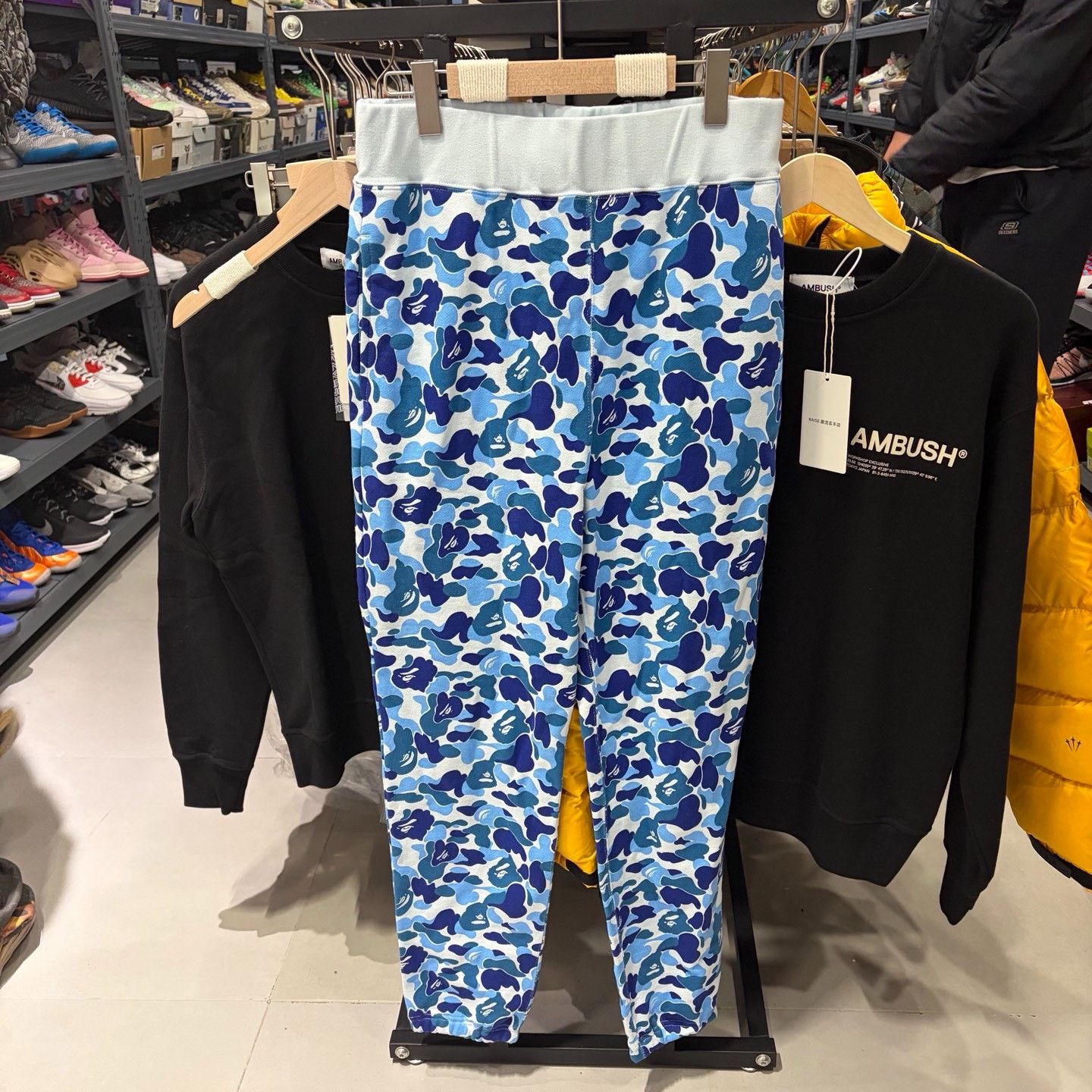 Bape Bape Sweatpants 32 Men Size US 32 / EU 48 - 1 Thumbnail