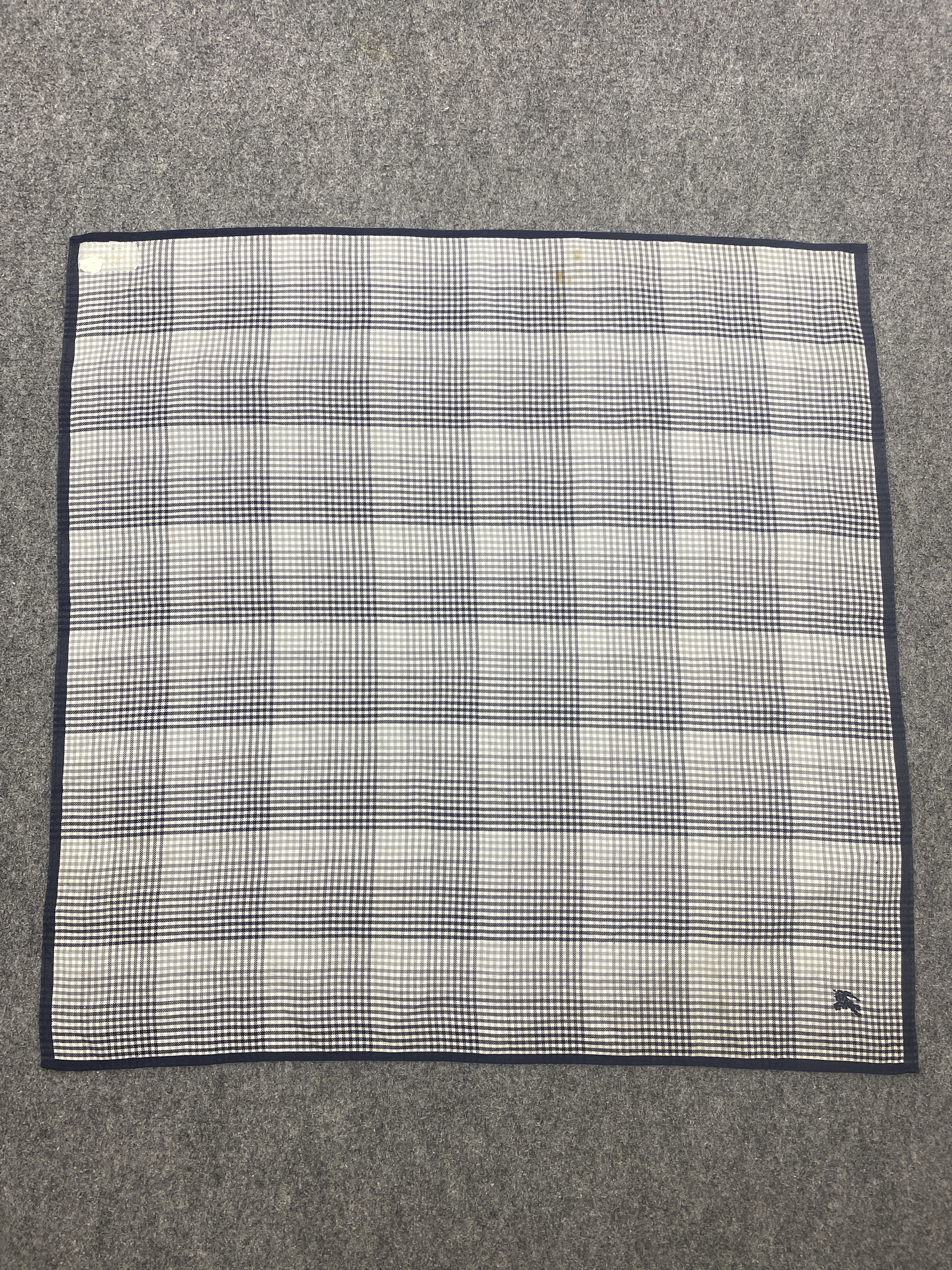 Burberry Vintage Burberry Handkerchief / Neckerchief HKC0998 Size ONE SIZE - 5 Thumbnail