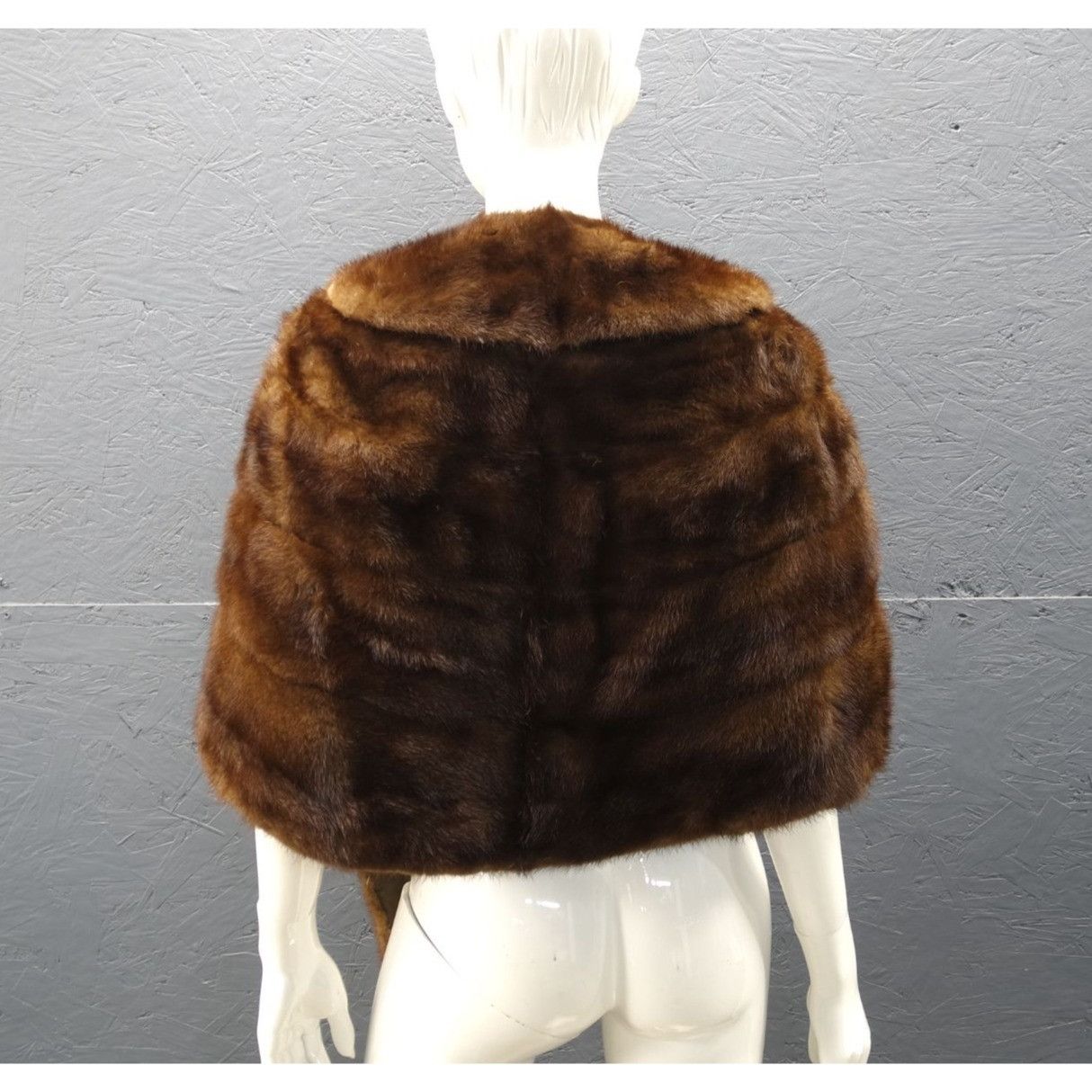 Macys VTG Macy's Kansas City 'Fur Salon' Mink Stole Size ONE SIZE - 2 Thumbnail