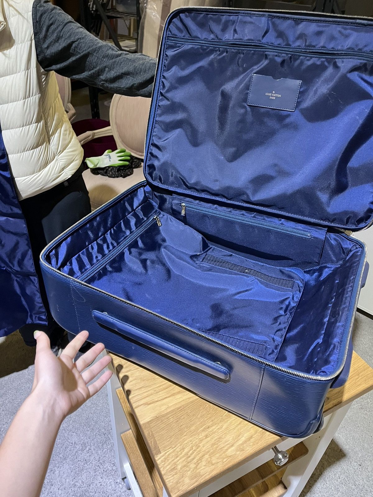 Louis Vuitton Louis Vuitton Pegase 55 Cabin Case in Marine Blue Size ONE SIZE - 13 Thumbnail