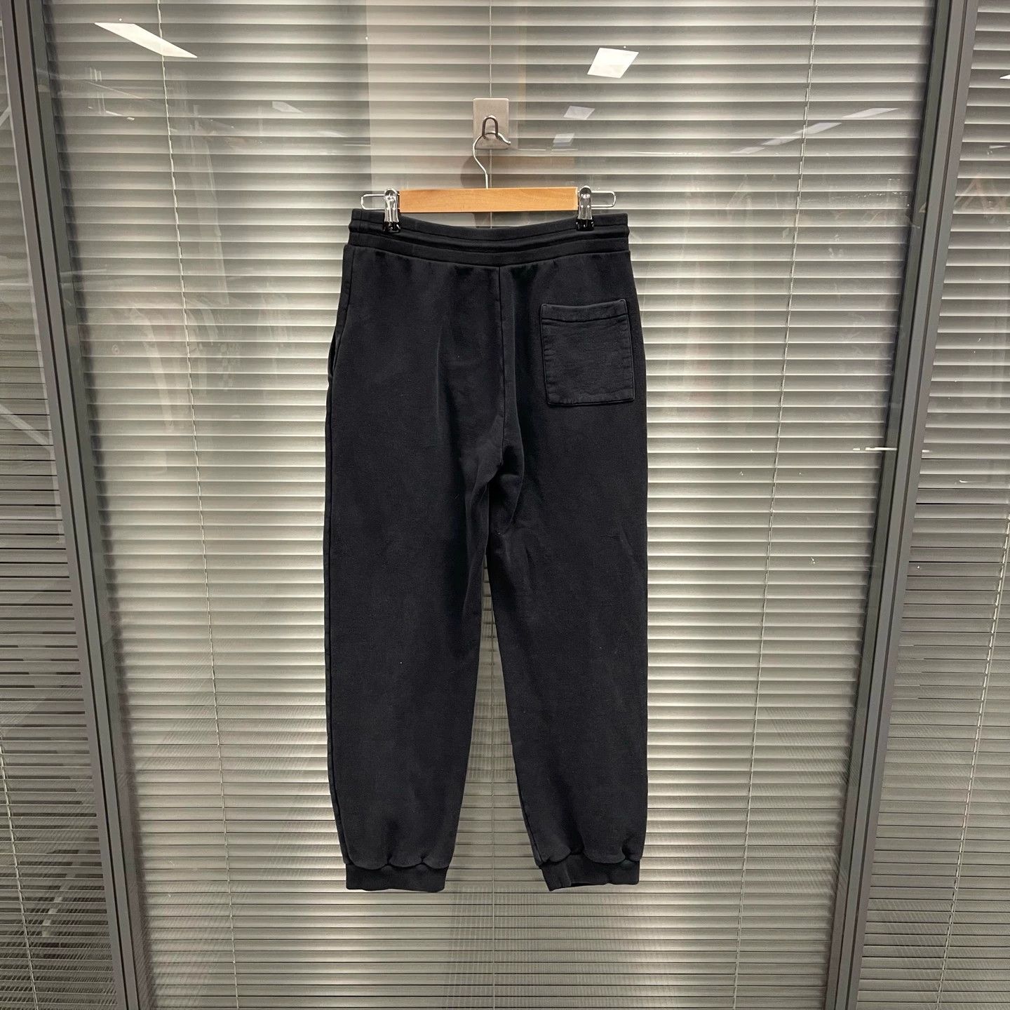 Louis Vuitton LOUIS VUITTON Viral Pin-Embroidered Chinos M 95New Frayed Size US 30 / EU 46 - 2 Thumbnail