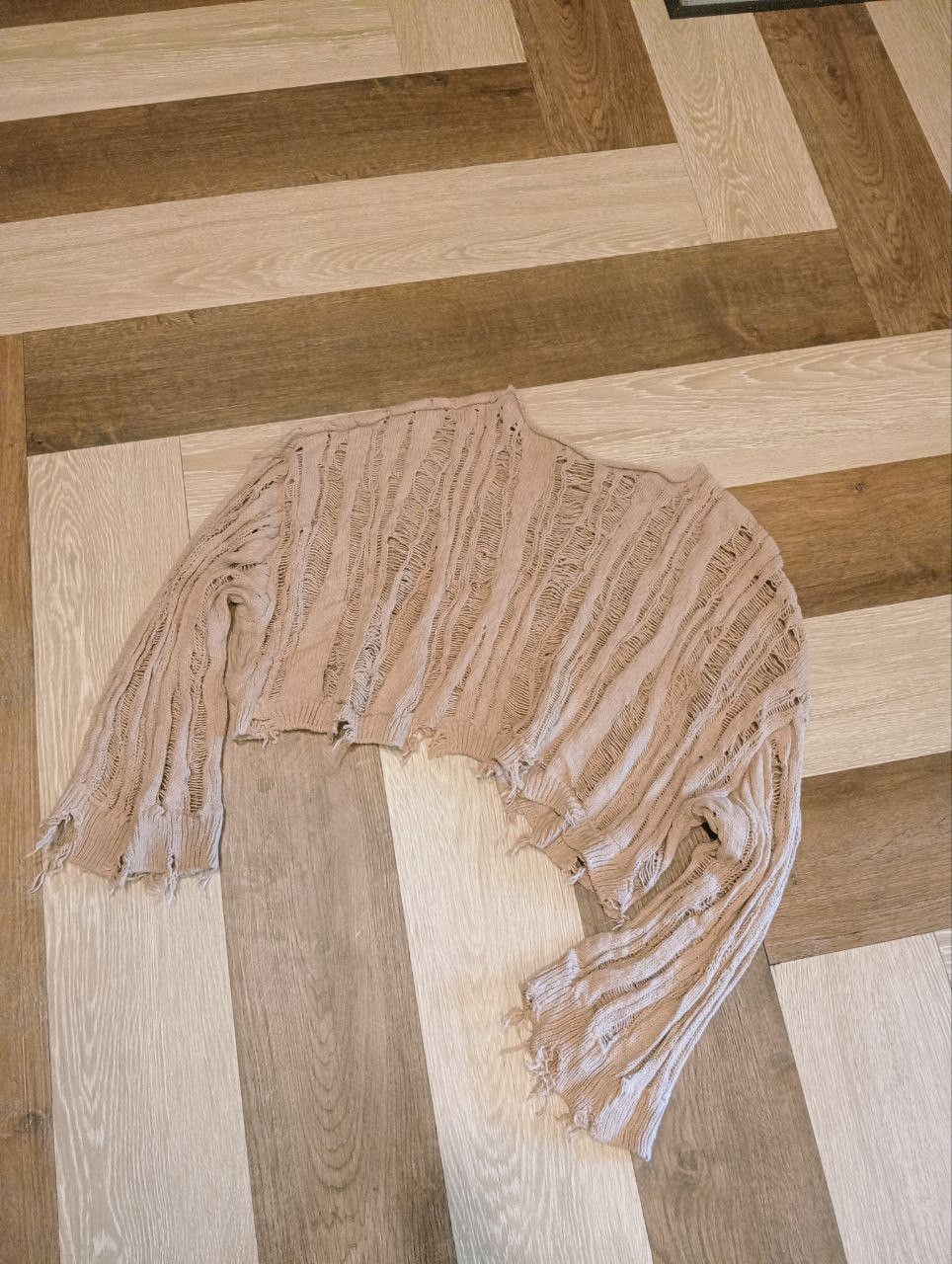 Zara ZARA SHREDDED CROPPED KNIT SWEATER Size L / US 10 / IT 46 - 2 Thumbnail