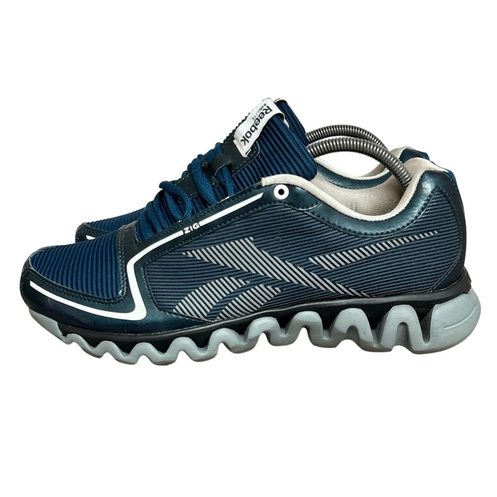 Reebok 2012-13 Reebok Vancouver Canucks NHL Zig Zag Dynamic Shoes Size US 8 / EU 41 - 1 Thumbnail