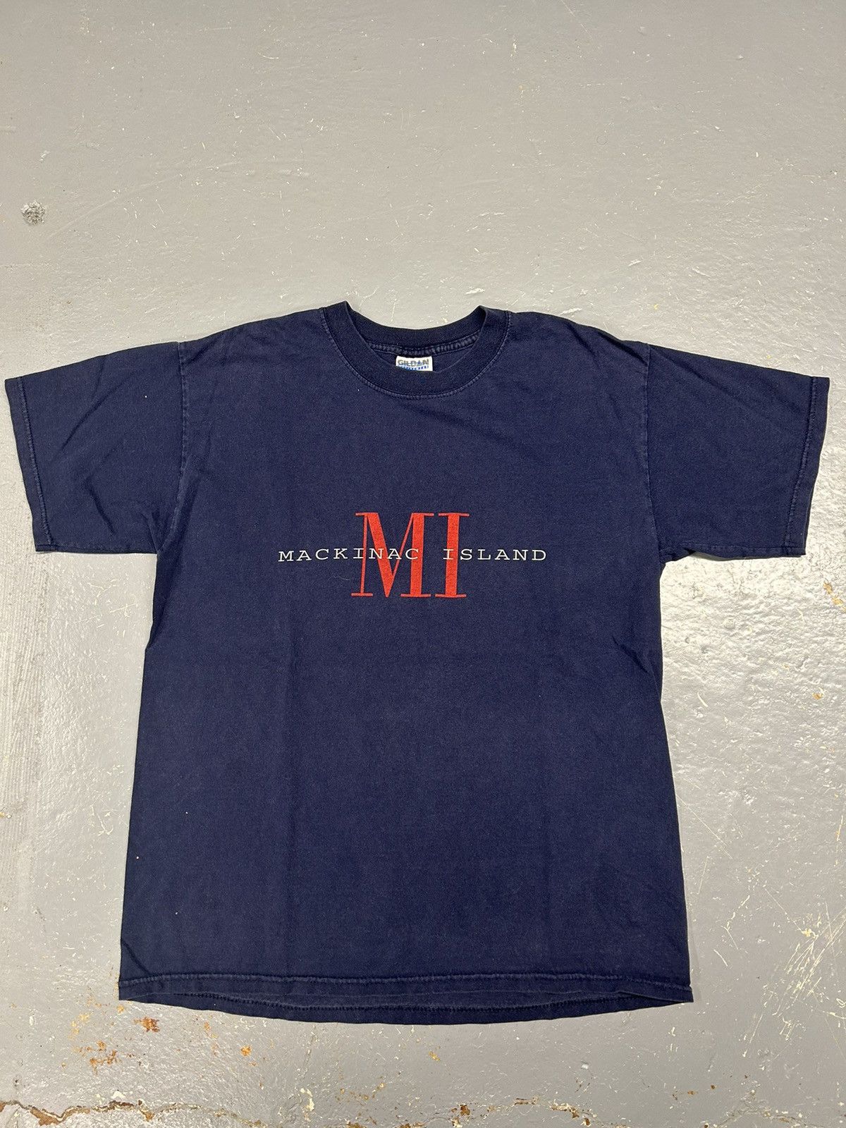Japanese Brand × Vintage Crazy Vintage 90s Essential Navy Mackinac Island Tee Shirt Size US L / EU 52-54 / 3 - 1 Thumbnail