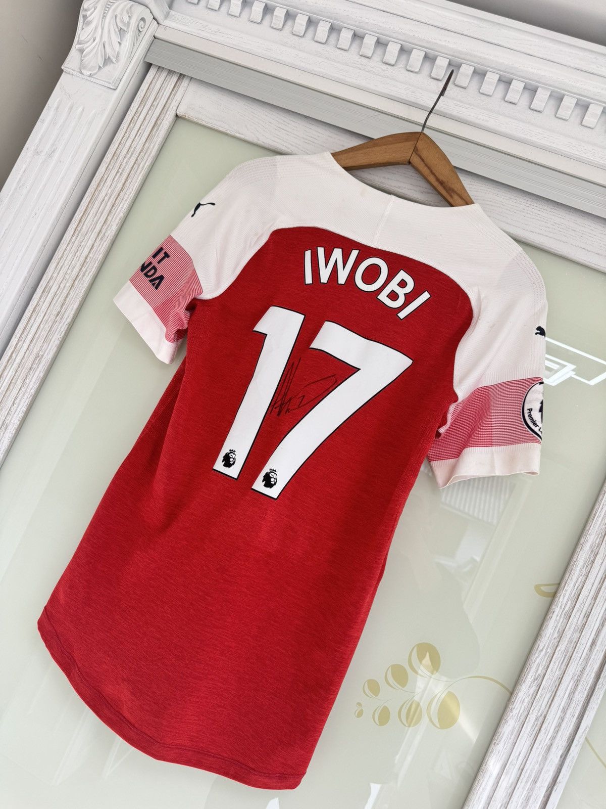 Puma Iwobi Arsenal 2018-2019 Signed Match Worn Home Soccer Jersey Size US L / EU 52-54 / 3 - 7 Thumbnail