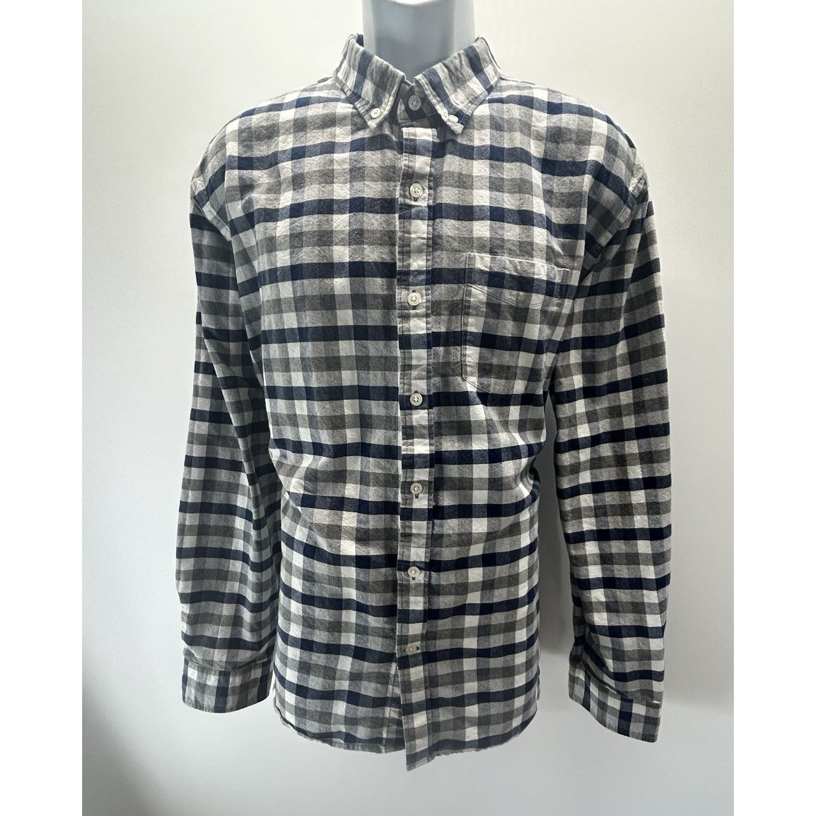Old Navy Old Navy Men’s Gray Plaid Slim Fit The Classic Shirt XXL Size US XXL / EU 58 / 5 - 2 Thumbnail