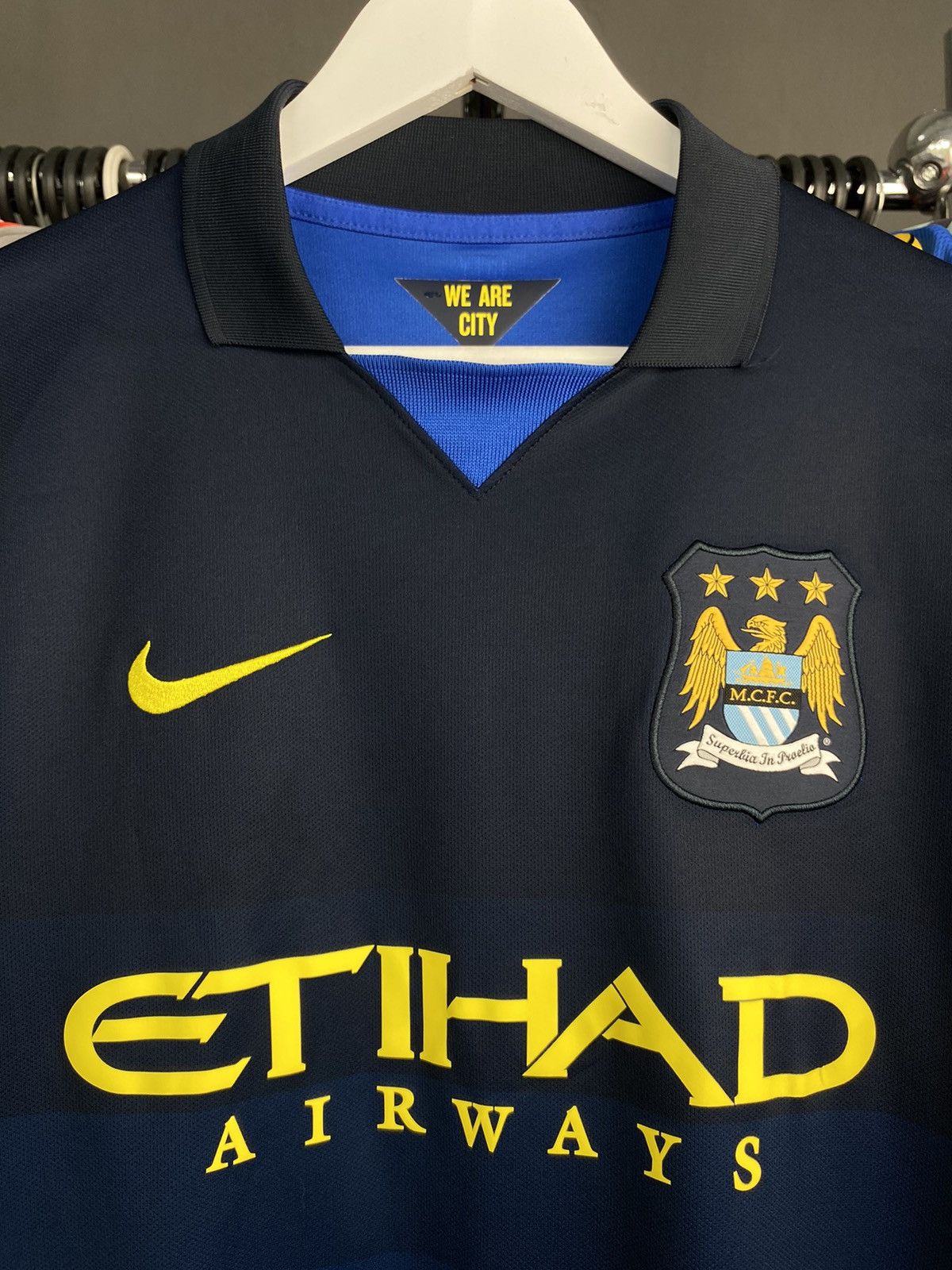 Nike 2014/15 NIKE MANCHESTER CITY AWAY SOCCER FOOTBALL JERSEY Size US M / EU 48-50 / 2 - 5 Thumbnail