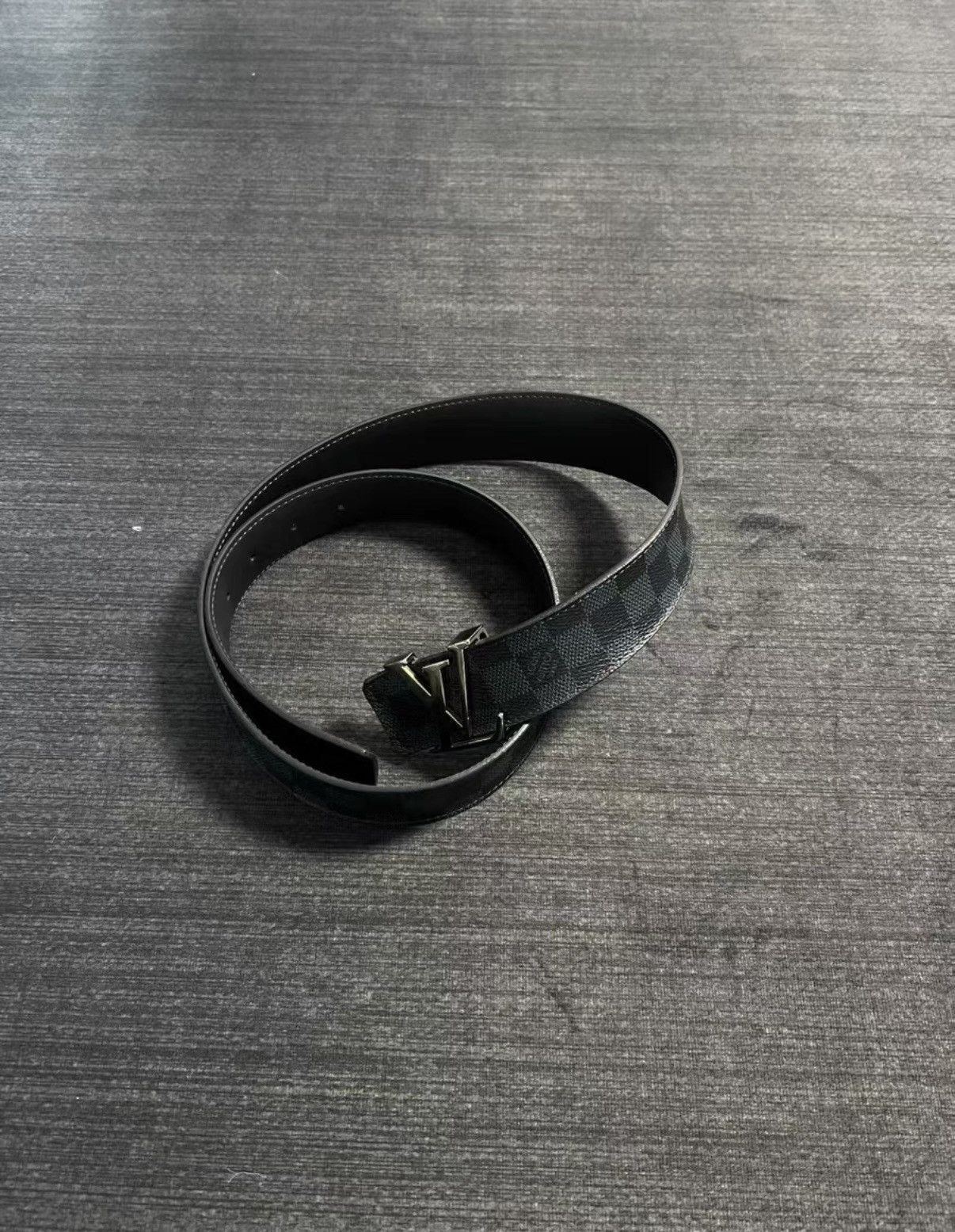 Louis Vuitton Louis Vuitton LV Black Checkered Belt Size ONE SIZE - 2 Thumbnail
