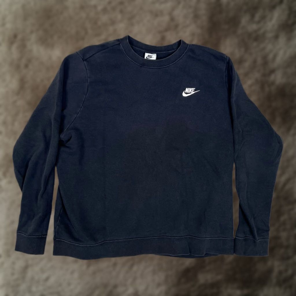 Nike Nike Sportswear Sweatshirt Women's XL Black Fleece Swoosh Embroidery Pullover Crew Neck Oversized Logo 90s Y2K Vintage: No Size XL / US 12-14 / IT 48-50 - 1 Thumbnail