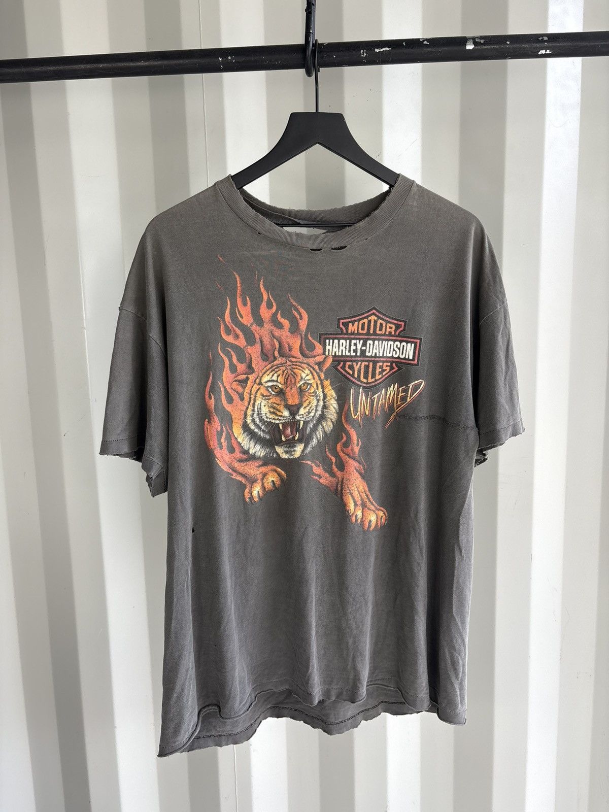 Harley Davidson Vintage Harley Untamed Shirt Faded Distressed Band Grunge Size US XL / EU 56 / 4 - 1 Thumbnail