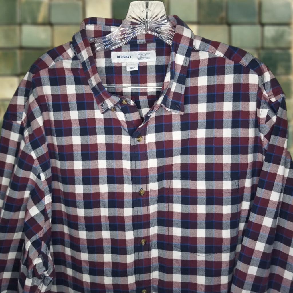 Old Navy Old Navy Mens Red Blue Long Sleeve Slim Button-Up Size 2XL Size US XXL / EU 58 / 5 - 1 Thumbnail