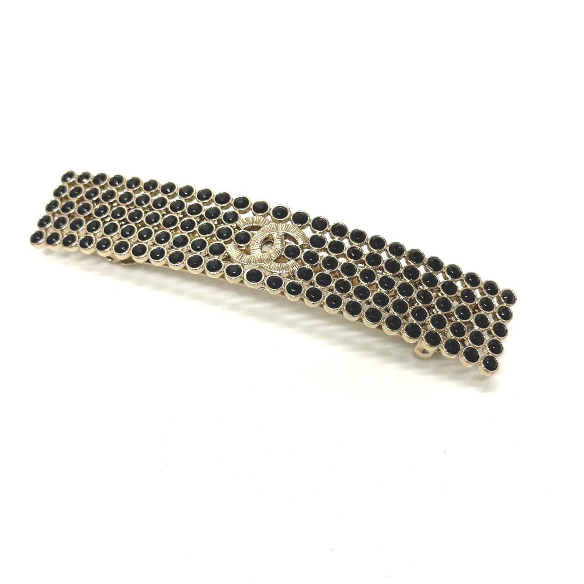 Chanel Chanel logo hair accessory Valletta Gold Size ONE SIZE - 1 Thumbnail