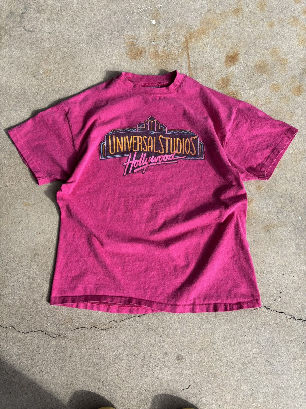Other Vintage 90s Pink Universal Studios Hollywood Boxy Y2K Tee Size US L / EU 52-54 / 3 - 1 Thumbnail