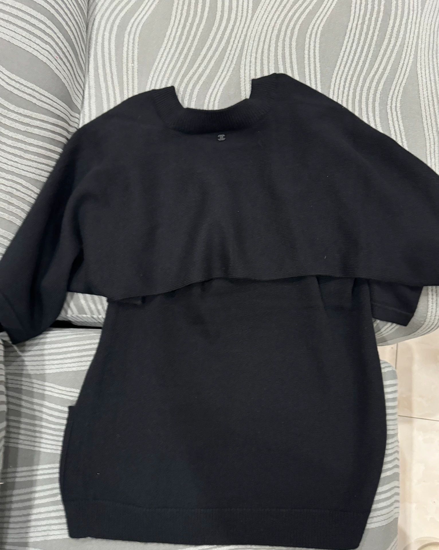 Chanel Chanel two - tone small cape back authentic jacket Size XS / US 0-2 / IT 36-38 - 3 Thumbnail