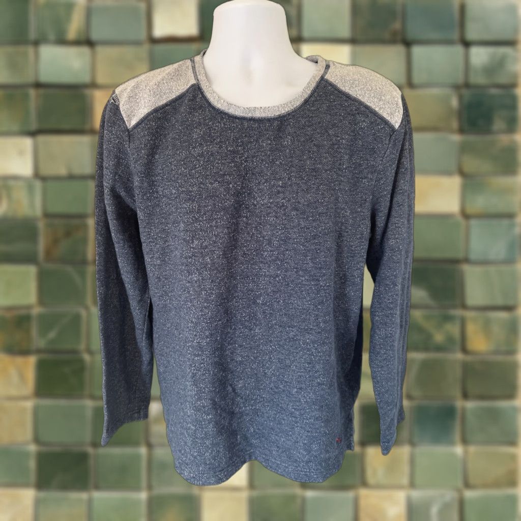 Tommy Bahama VINTAGE Tommy Bahama Sweatshirt Long Sleeve Pullover Men L Blue Crewneck Casual Size US L / EU 52-54 / 3 - 1 Thumbnail