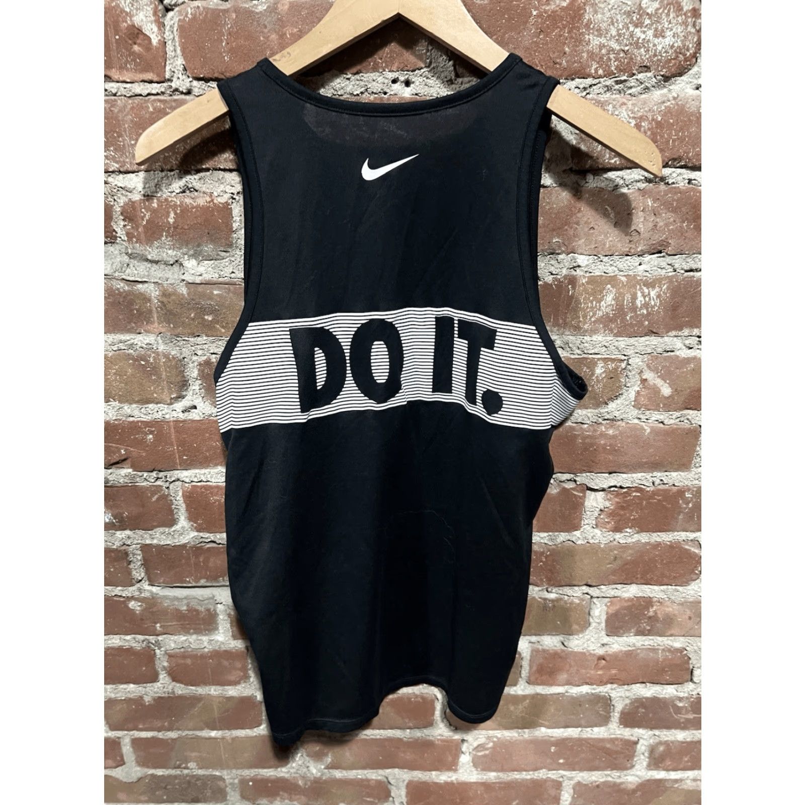 Nike Nike Women's Dri Fit Just Do It Tank Top L Black Sleeveless Regular Tank Sports Logo Workout Activewear Size L / US 10 / IT 46 - 3 Thumbnail