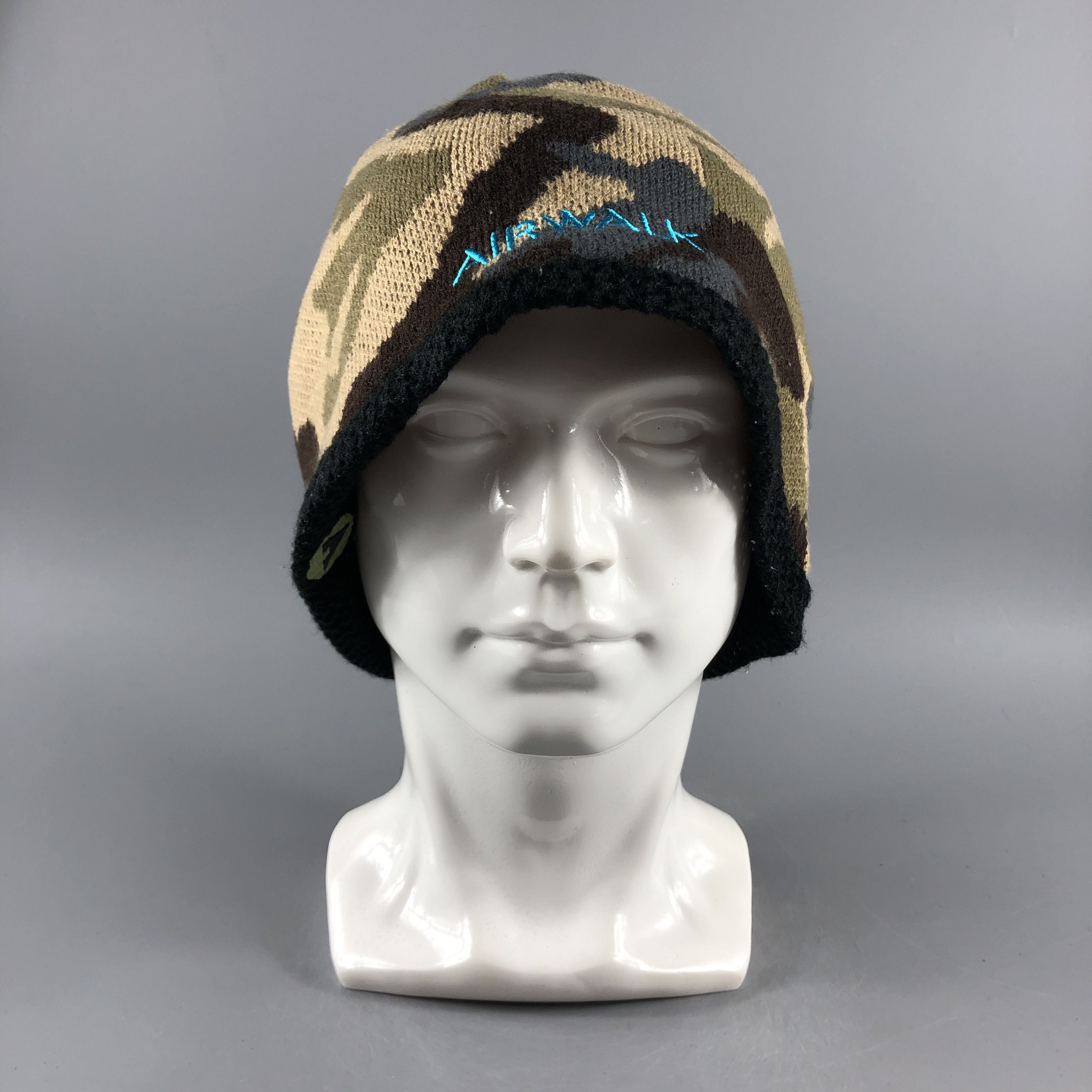 image of Airwalk Reversible Beanie Snow Hat Snow Cap -D597, Men's