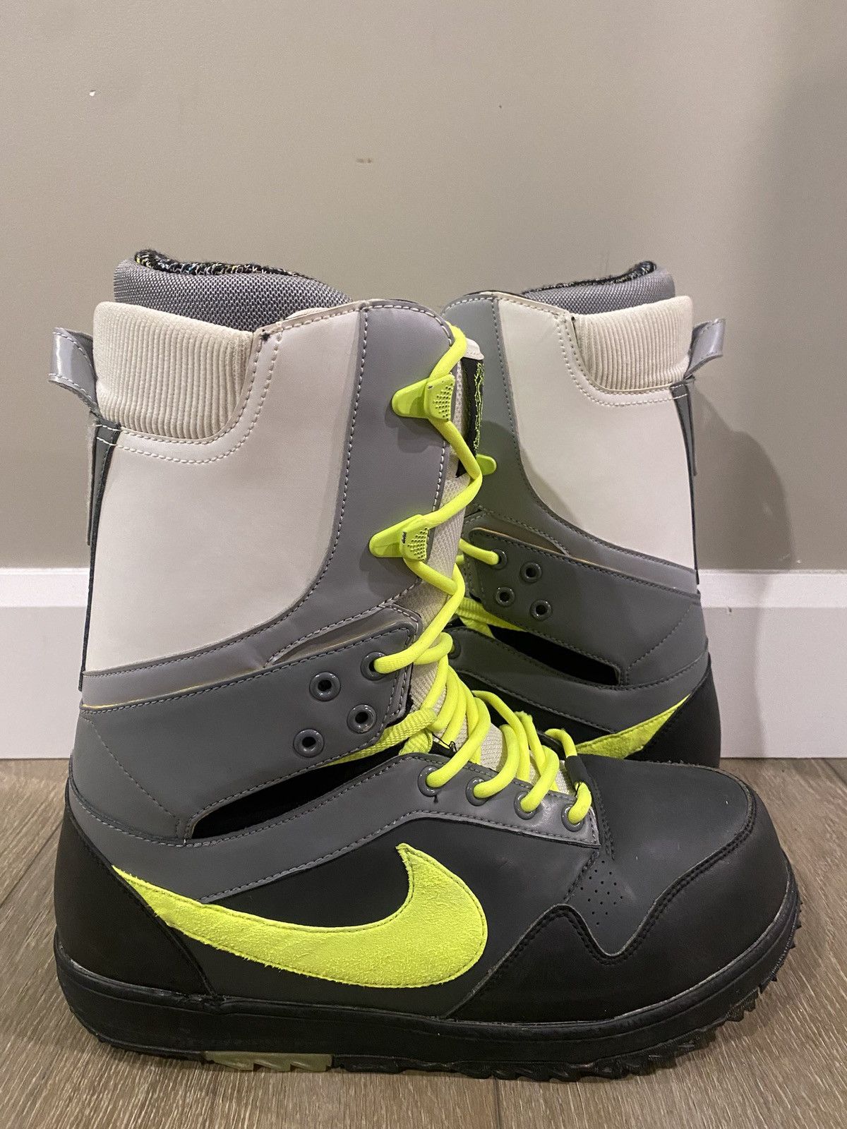 Nike Nike Zoom DK Danny Kass Snowboard Boots “Neon” White / Grey Size US 9 / EU 42 - 1 Thumbnail