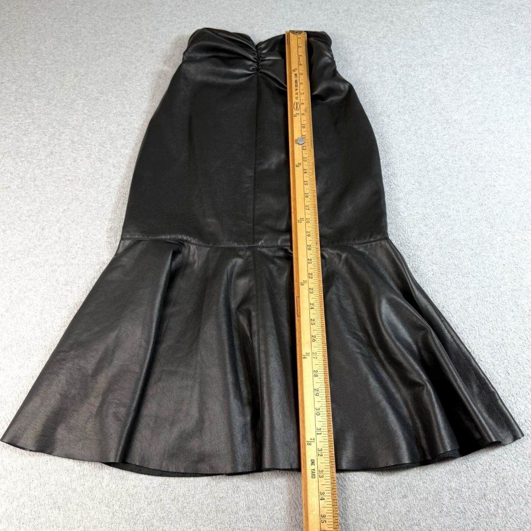 Philosophy di Lorenzo Serafini PHILOSOPHY di Lorenzo Serafini Skirt Women 4 Black Faux Leather Midi Trumpet Zipper Ruffle Party Cocktail Gothic Vintage No Boots Size 27" / US 4 / IT 40 - 6 Thumbnail