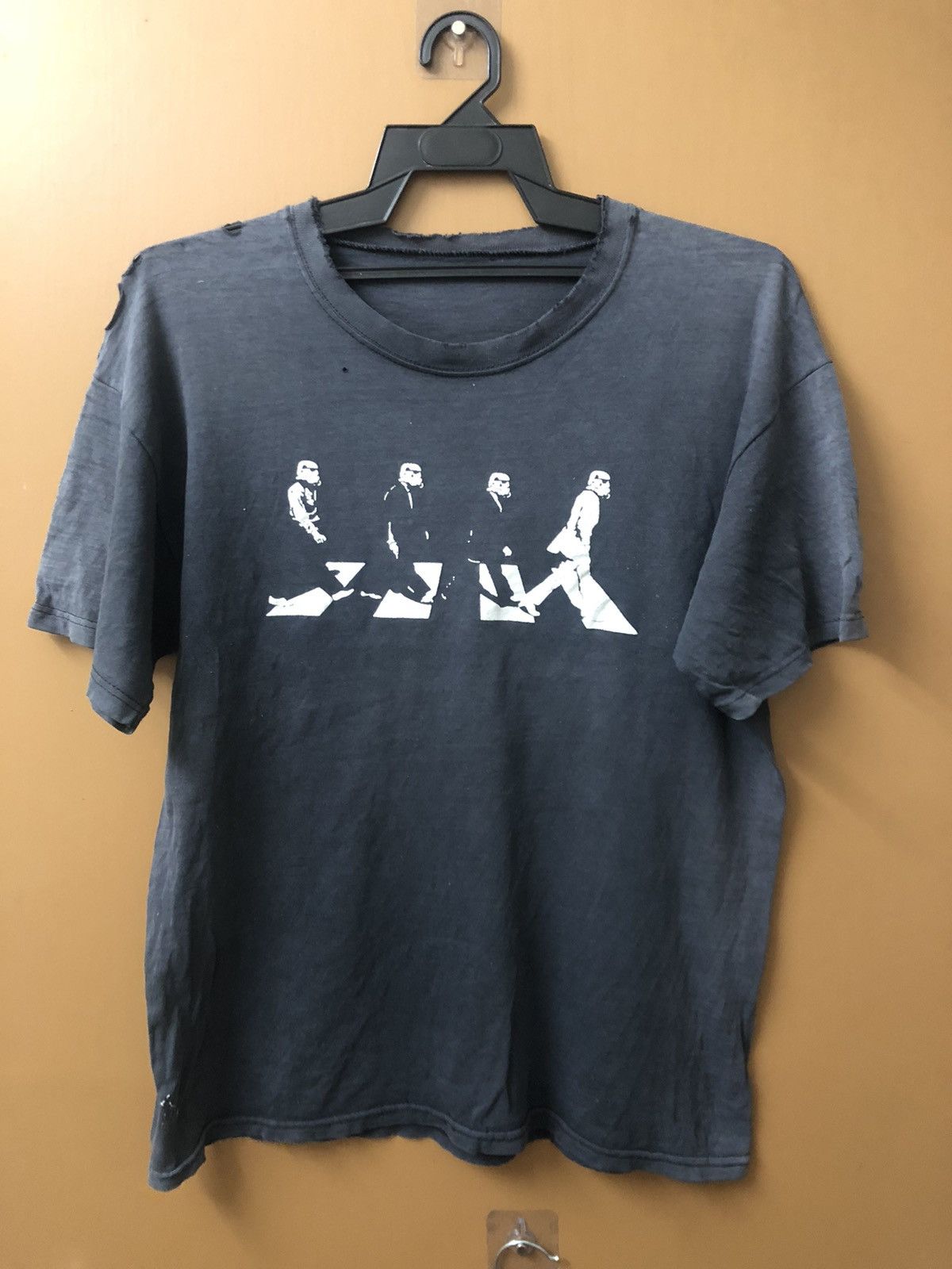 Band Tees × Vintage The beatles abbey road x starwars Size US M / EU 48-50 / 2 - 1 Thumbnail