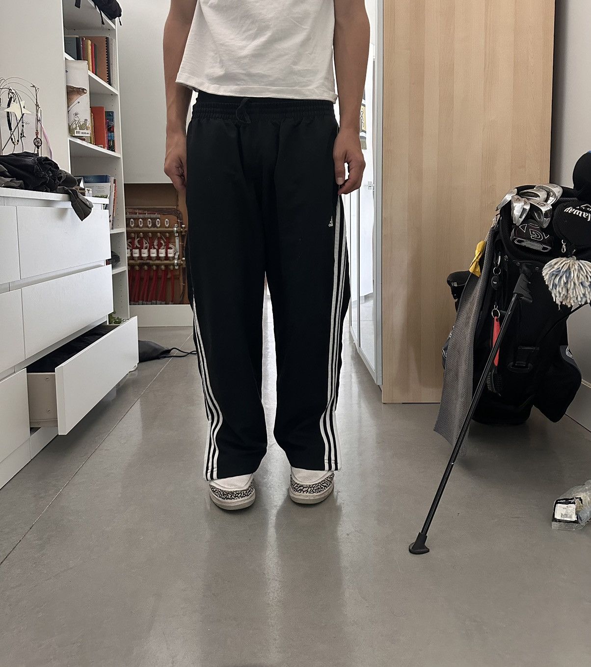 Adidas Baggy Adidas track pants Size US 34 / EU 50 - 4 Thumbnail