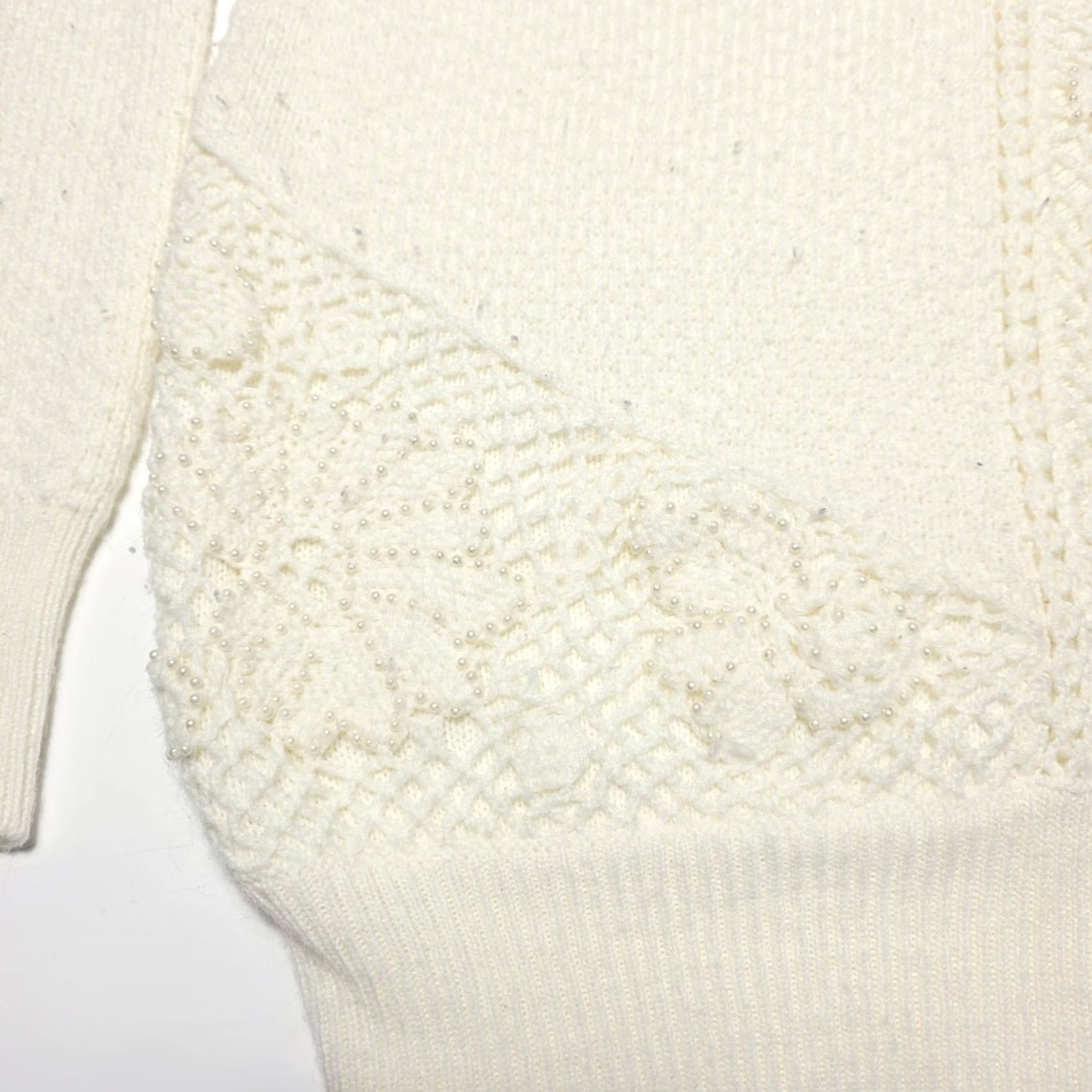 Vintage VINTAGE Jaclyn Smith Women's Sweater Size M Beaded Embroidered Knit Crew Neck Long Sleeve White 80s Retro Ugly Embellished Pullover Size M / US 6-8 / IT 42-44 - 3 Thumbnail