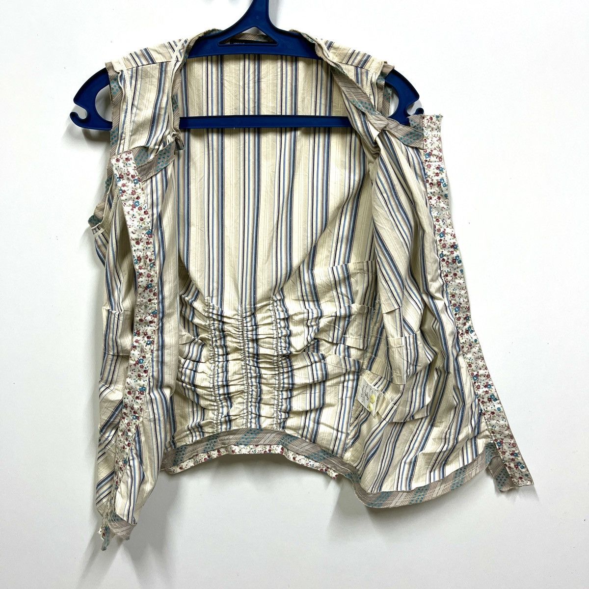 Marithe + Francois Girbaud Marithe Francois Girbaud Sleeveless Pleated Button Up Size S / US 4 / IT 40 - 7 Thumbnail