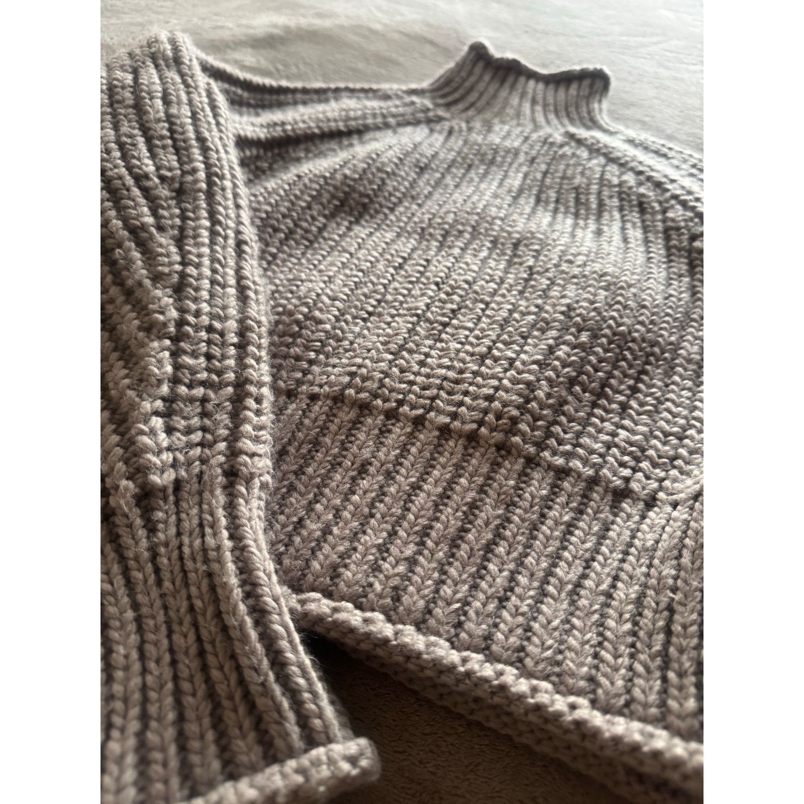 H&M Ribbed Knit Sweater Neutral Taupe/Beige Soft Casual Pullover Size S / US 4 / IT 40 - 4 Thumbnail