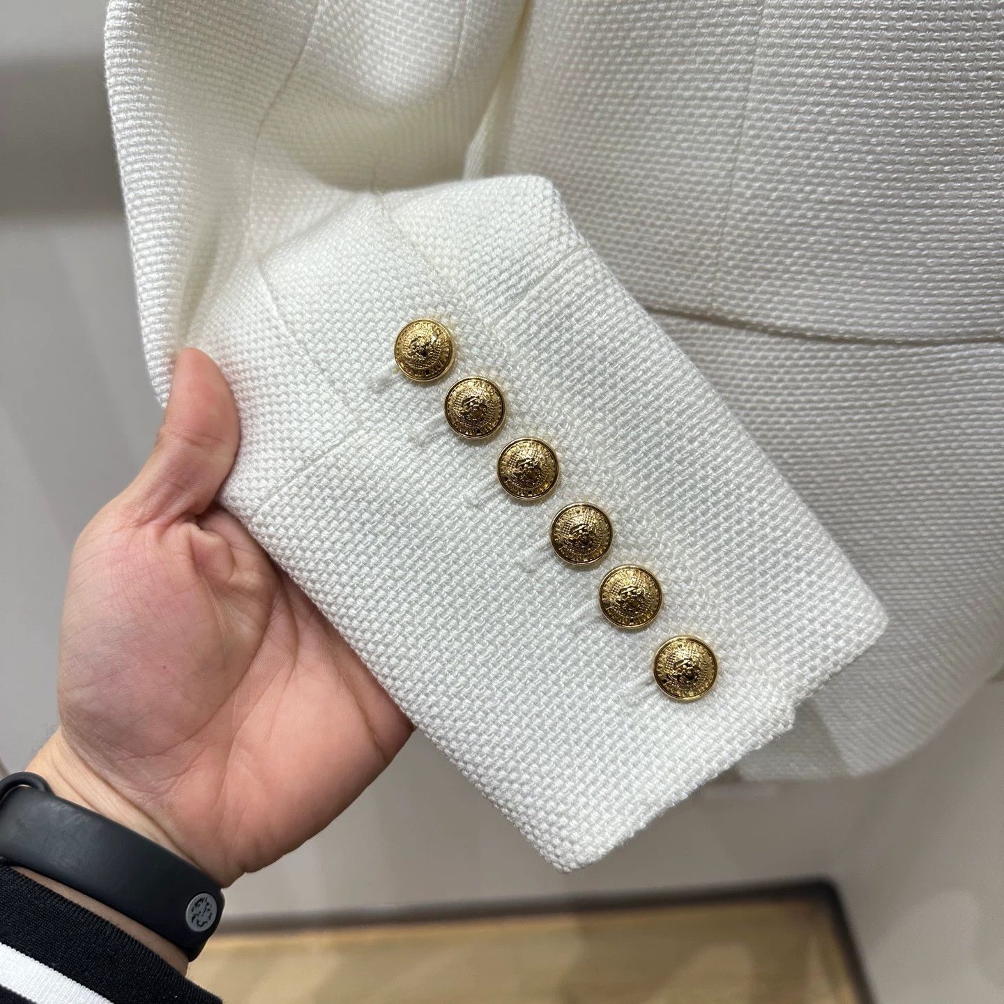 Balmain Balmain mar121 gold buckle cream white jacket 36 Size XS / US 0-2 / IT 36-38 - 7 Thumbnail