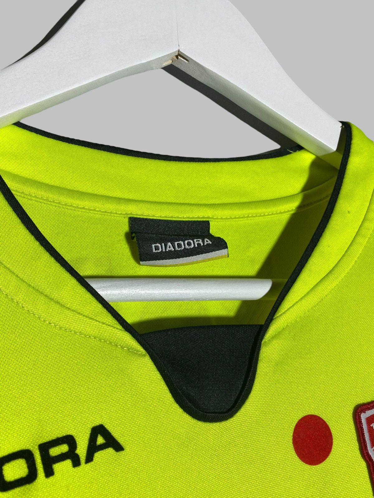 Diadora FC Twente 09/10 Goalkeeper Jersey Diadora ArkeFly Eredivisie Size US M / EU 48-50 / 2 - 10 Thumbnail