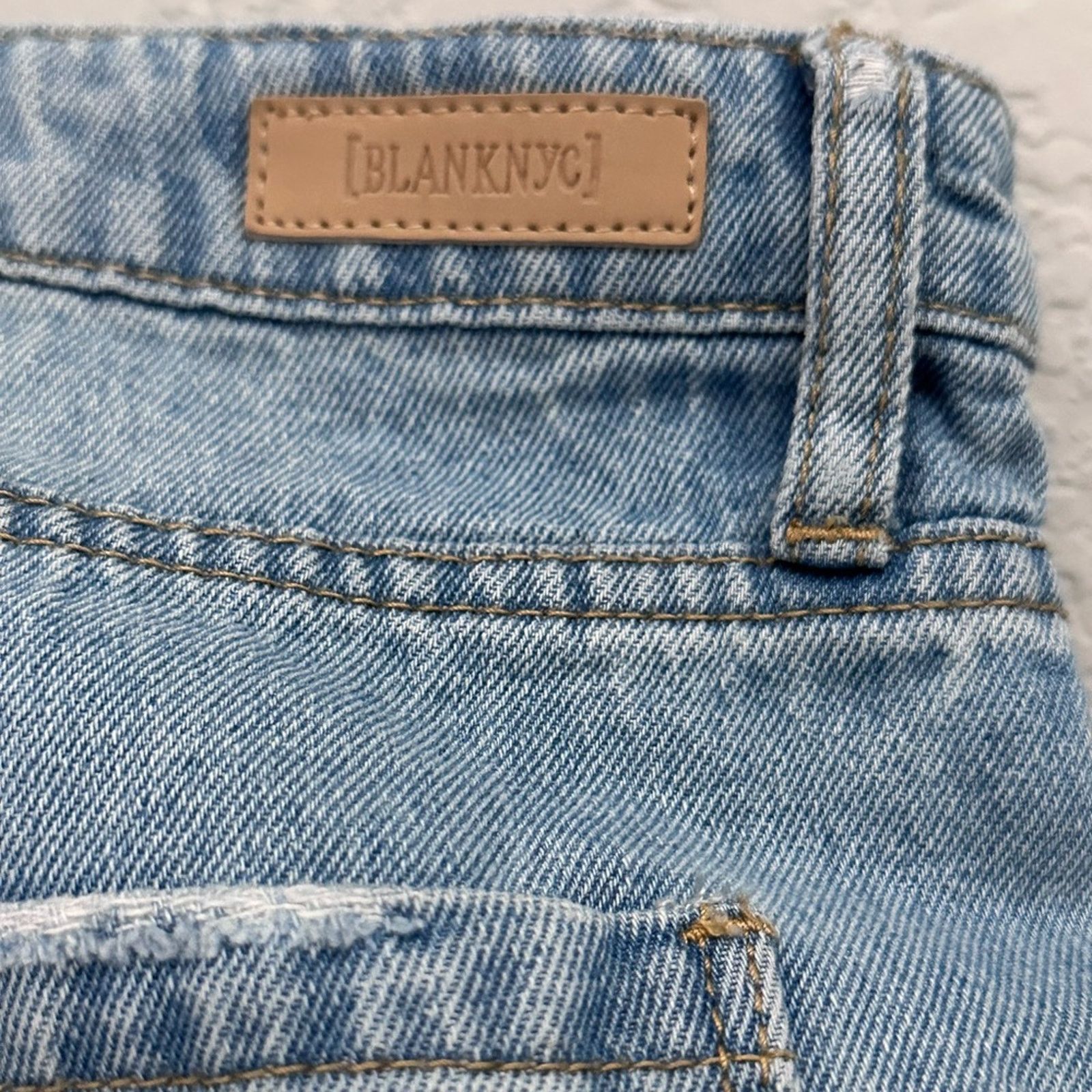 BLANKNYC BLANKNYC The Madison Crop Distressed Jeans Womens Size 30 Size 30" / US 8 / IT 44 - 5 Thumbnail