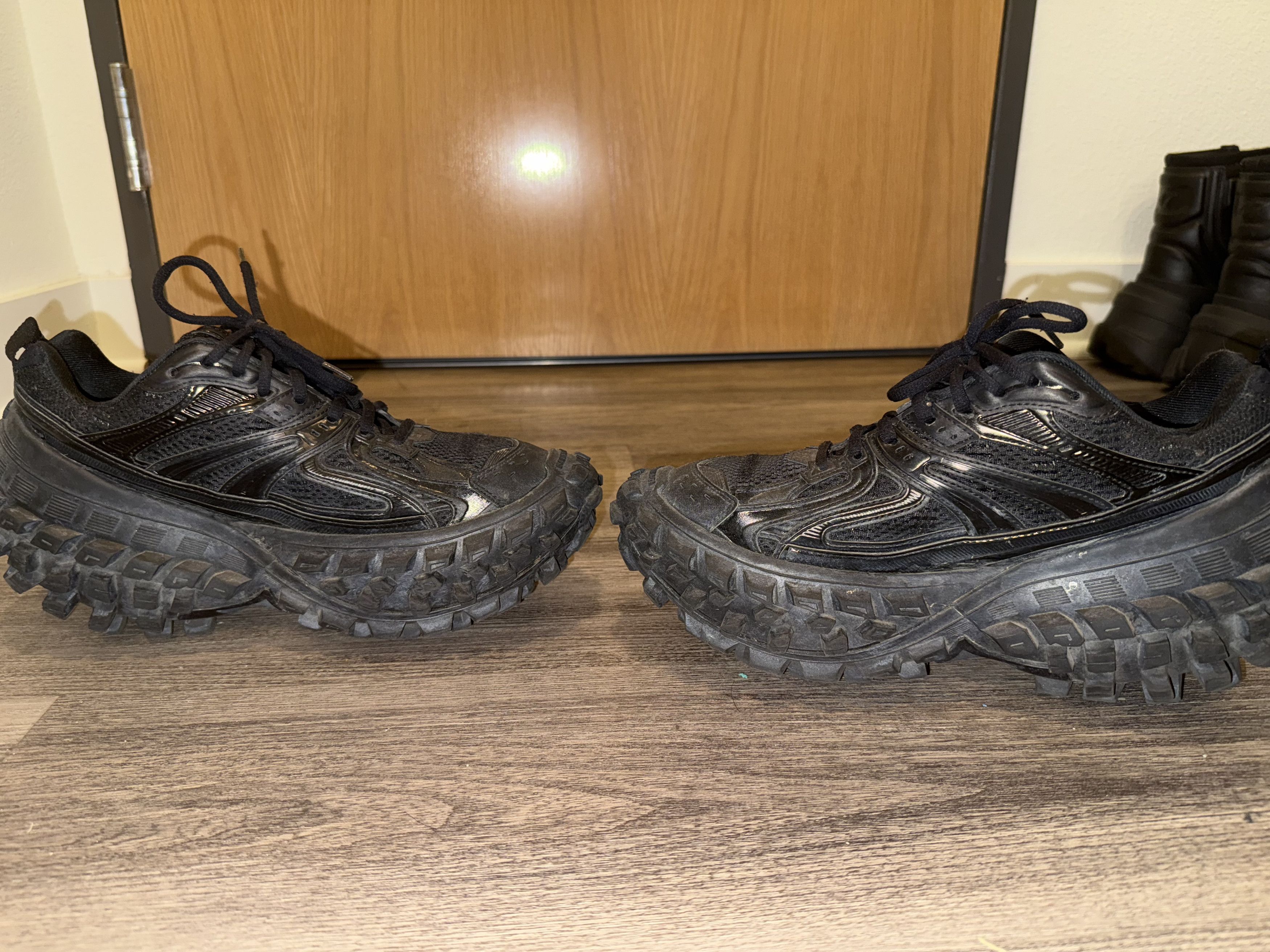 Balenciaga Balenciaga Bouncer/Defender Shoes Size US 8 / EU 41 - 8 Thumbnail