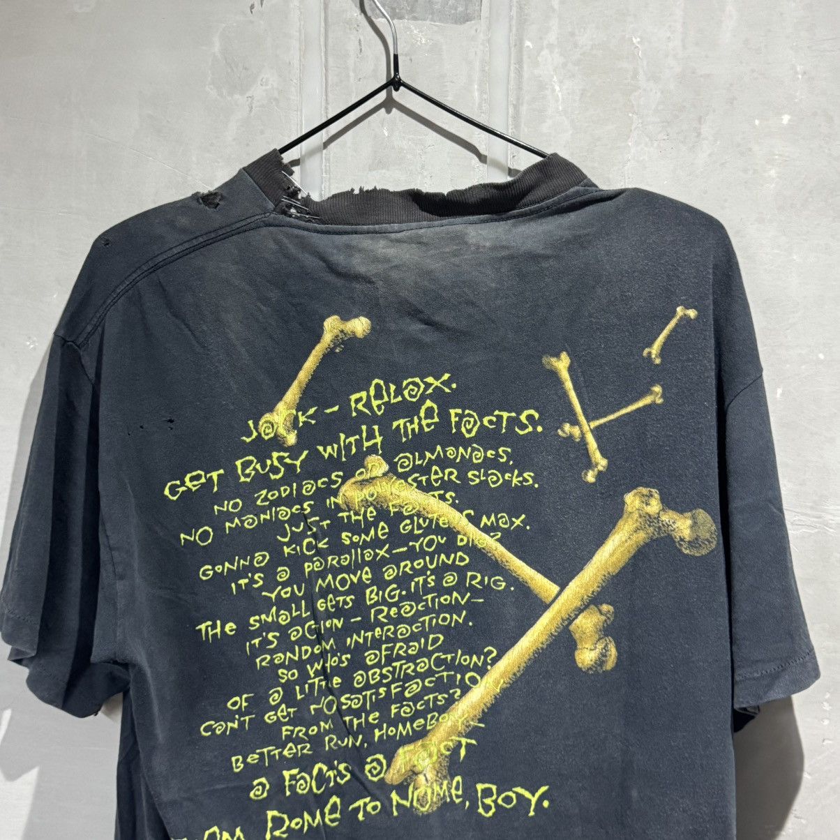 Band Tees Vintage 1991 Band Tee Rush Roll The Bones Heavily Distressed Size US L / EU 52-54 / 3 - 19 Thumbnail